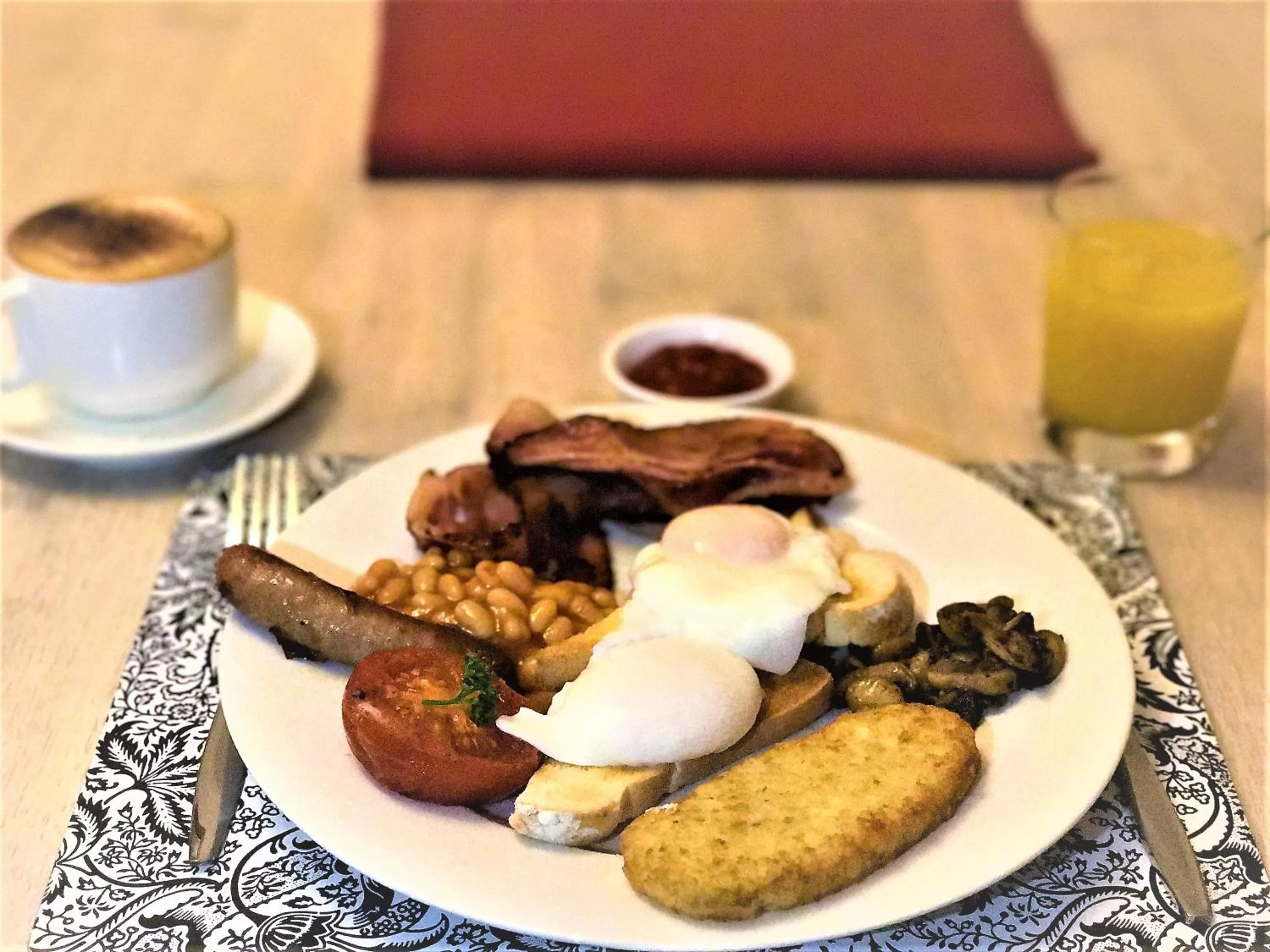 English/Irish breakfast in Bed & Breakfast at Tiffany's
