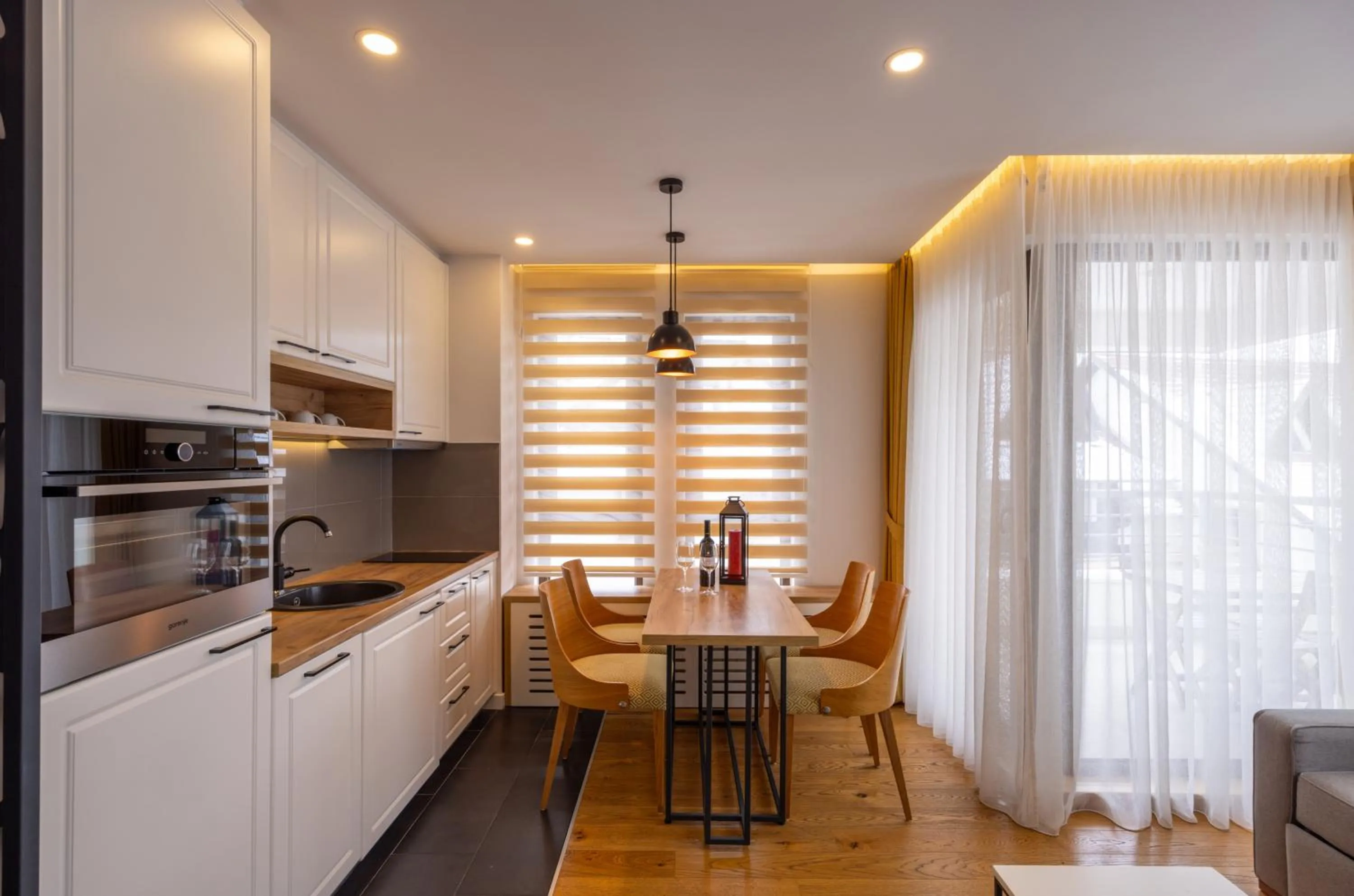 Kitchen or kitchenette in Vip Casa Club Zlatibor