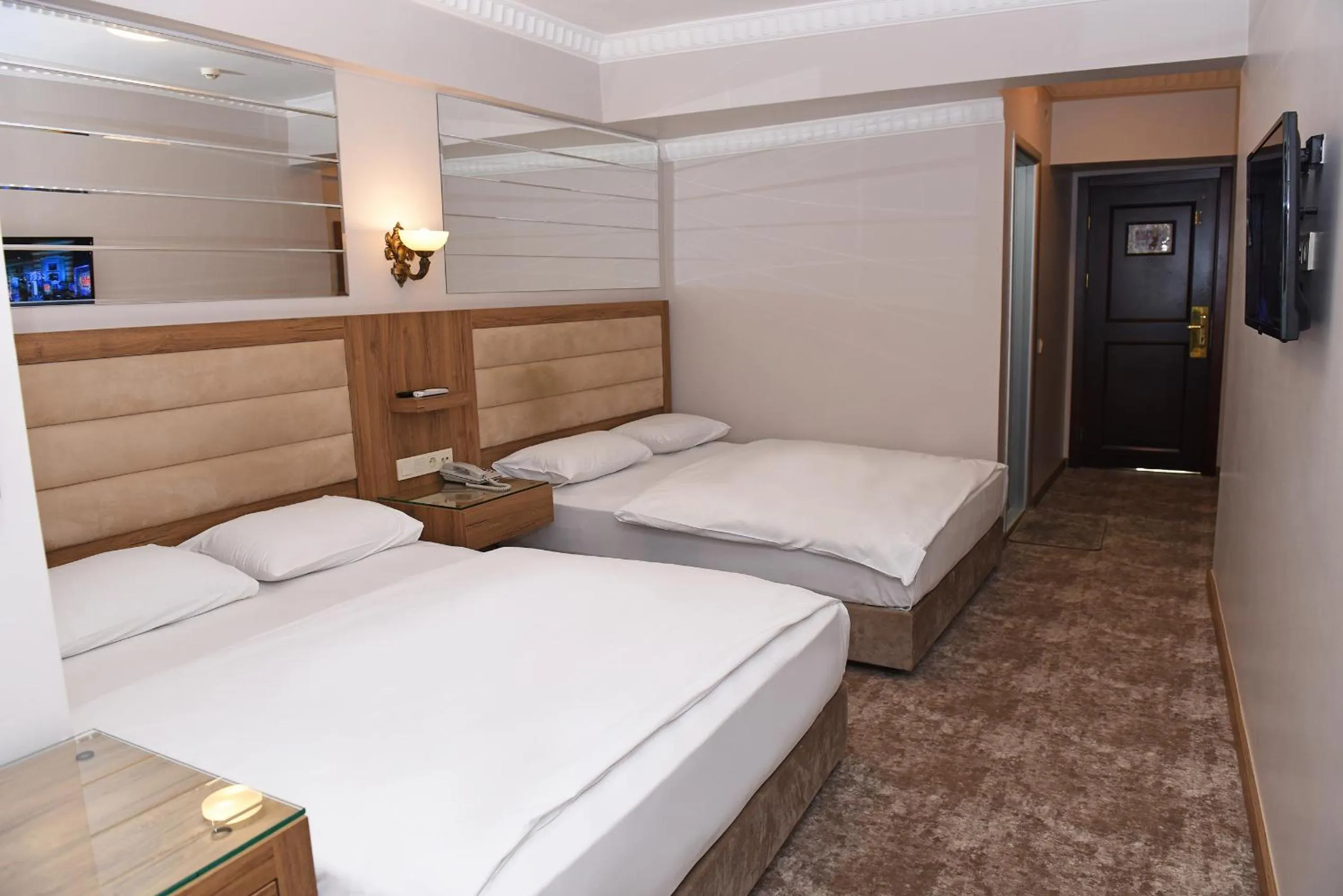 Bed in Hotel Grand Umit