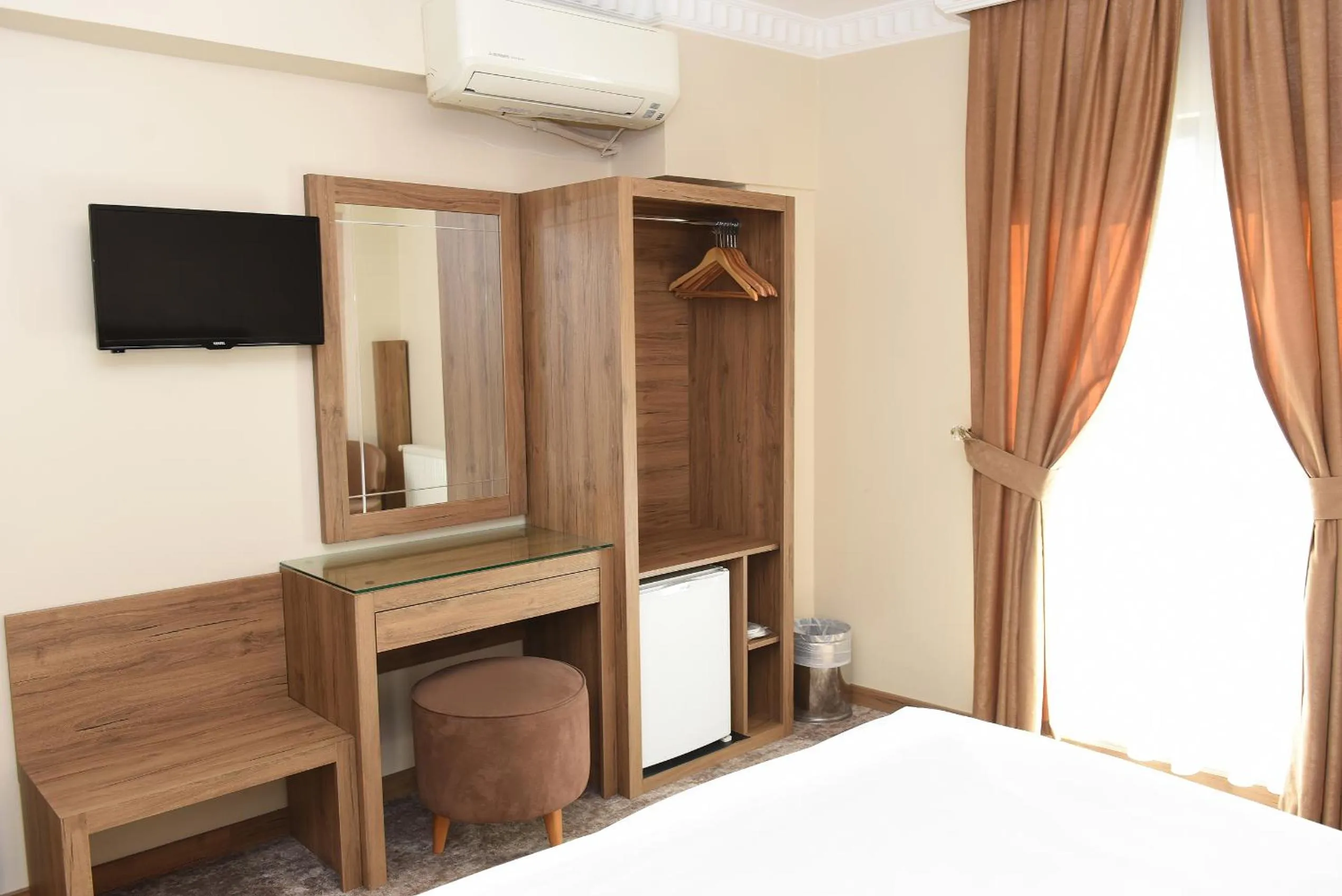 Bed in Hotel Grand Umit