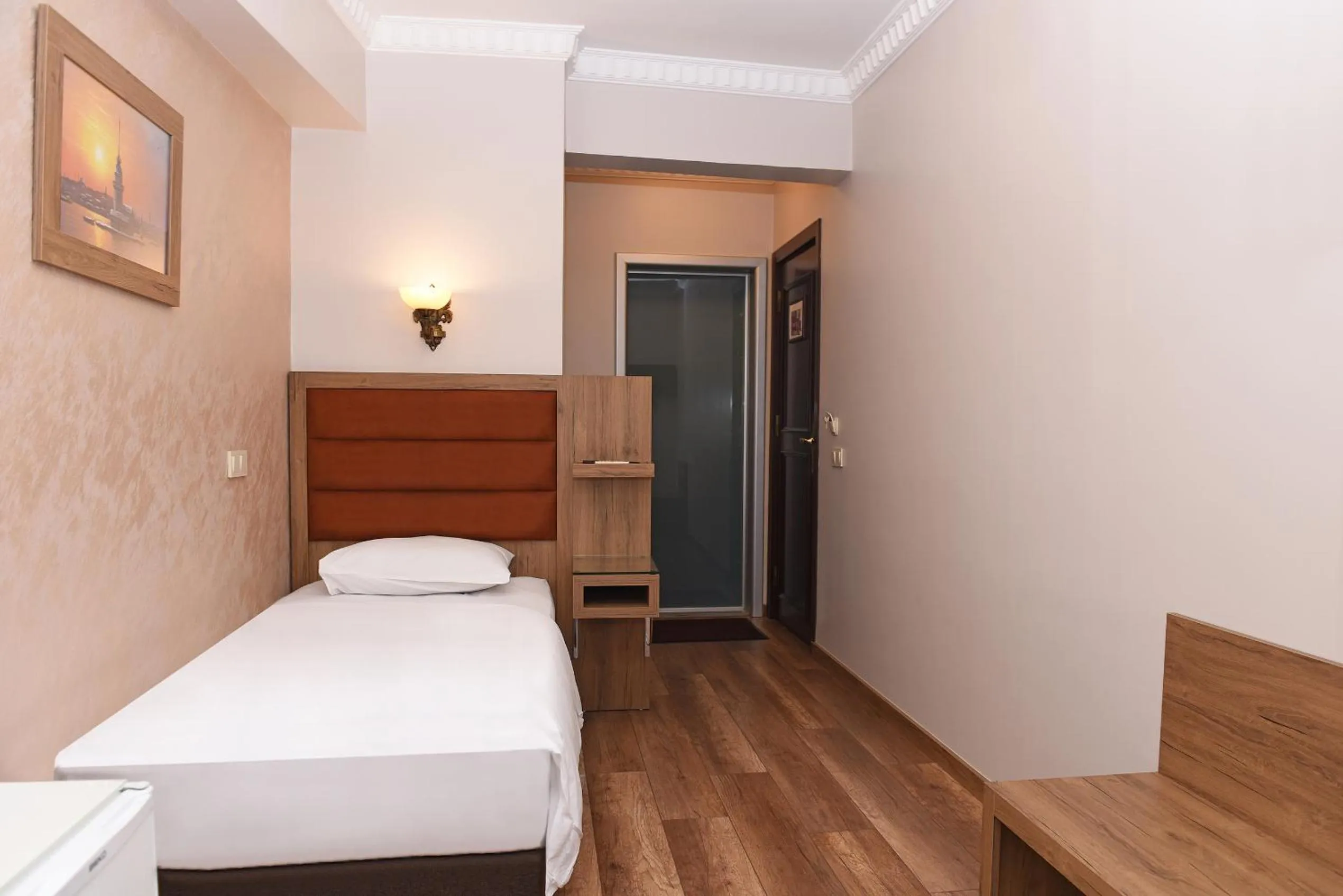 Photo of the whole room, Bed in Hotel Grand Umit