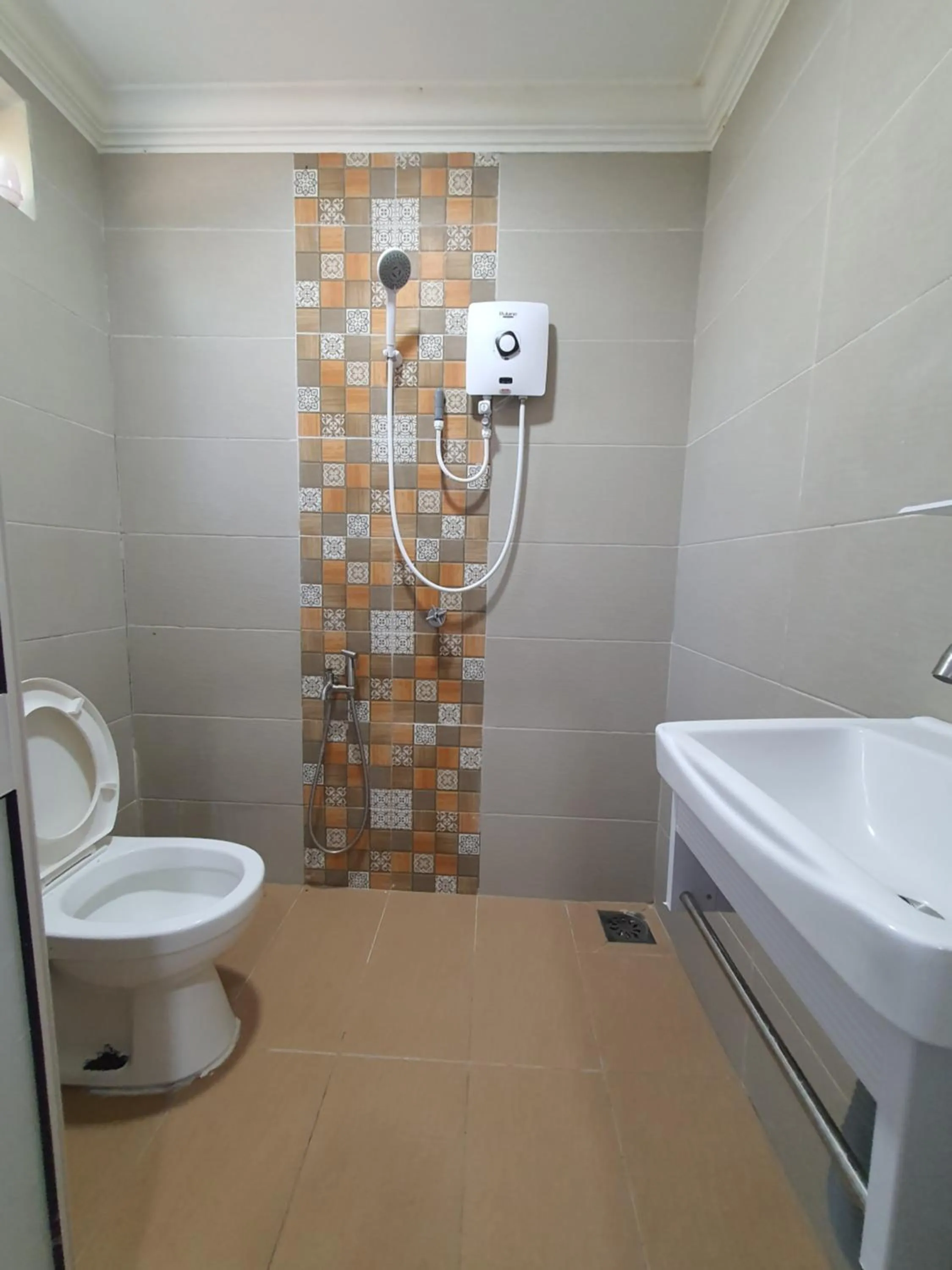 Shower in Villa Temila