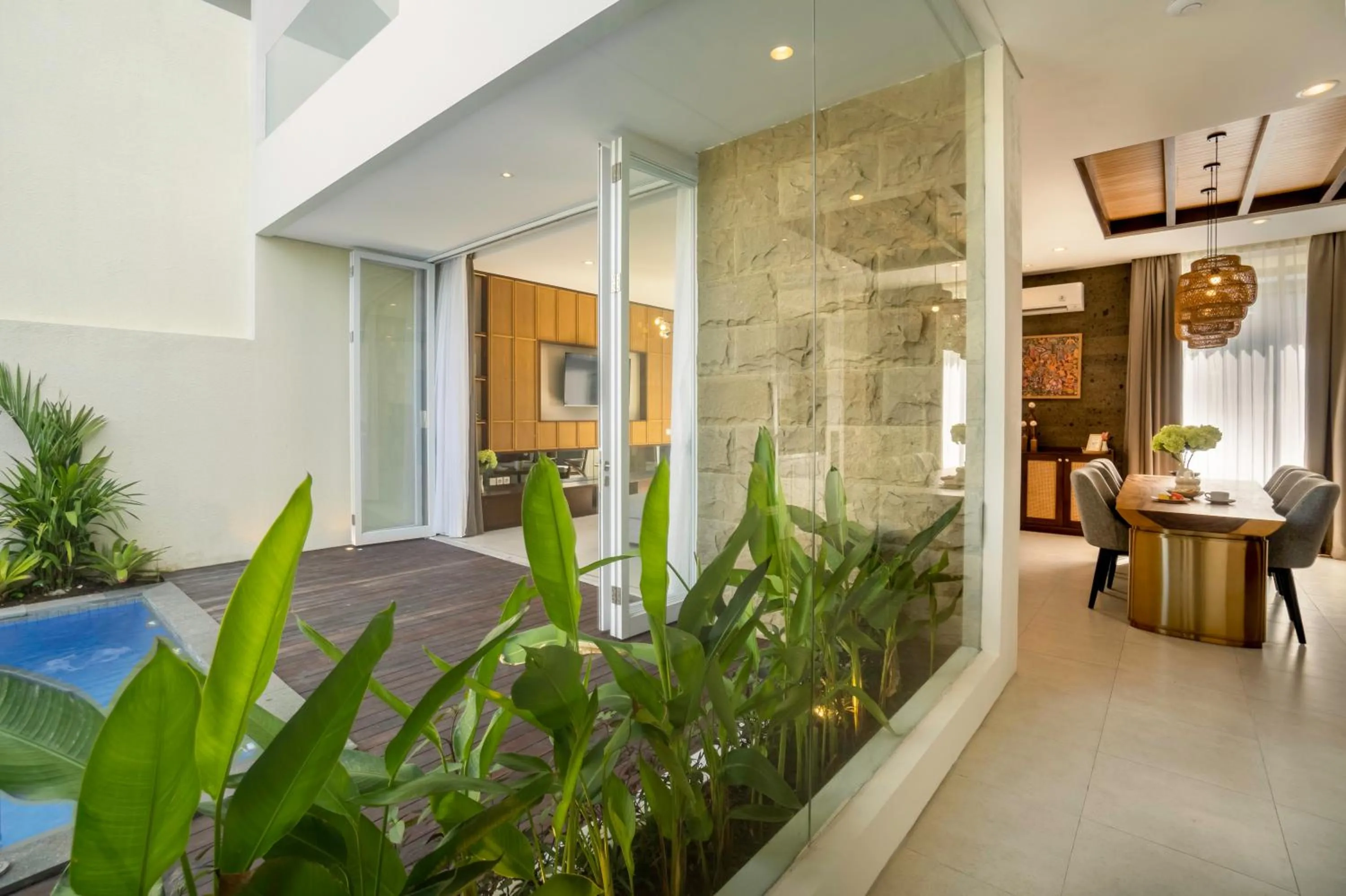 Swimming pool in Nusa Dua Bayview Villas