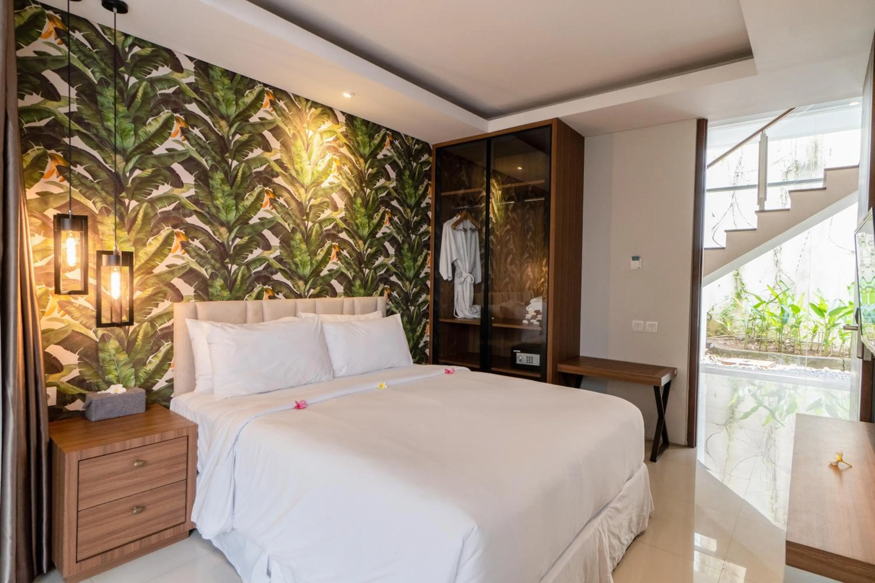 Bedroom, Bed in Nusa Dua Bayview Villas
