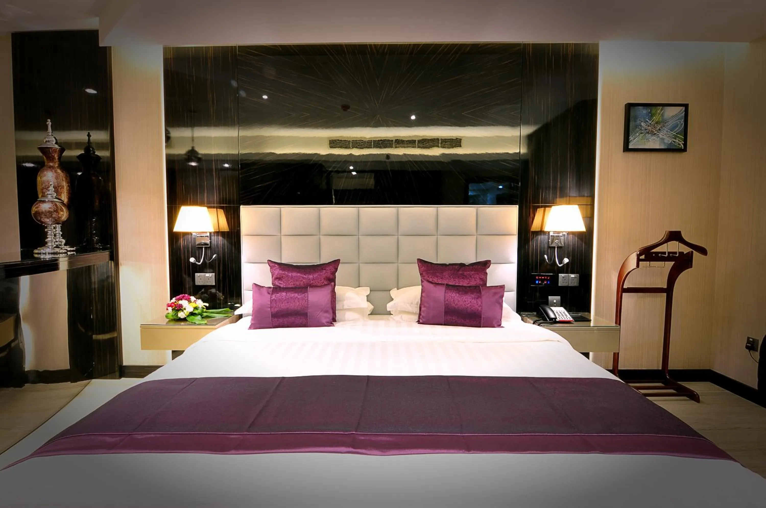 Bed in Frsan Palace Hotel