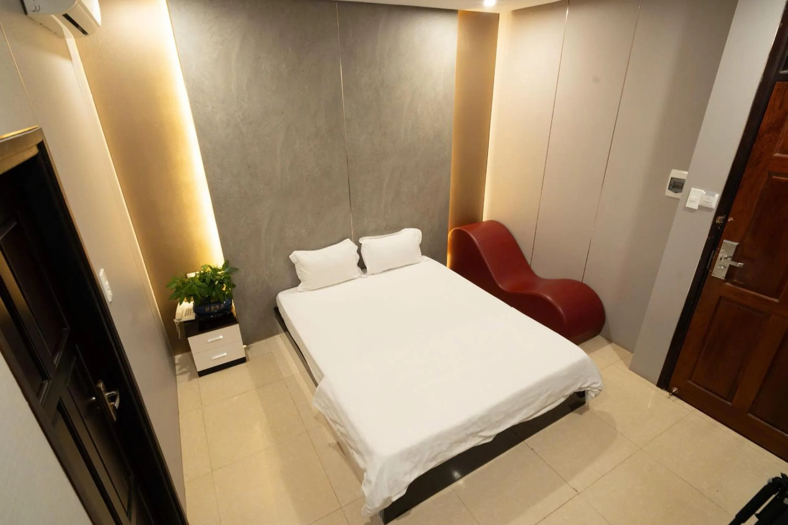 Bed in Ngoc Se Hotel