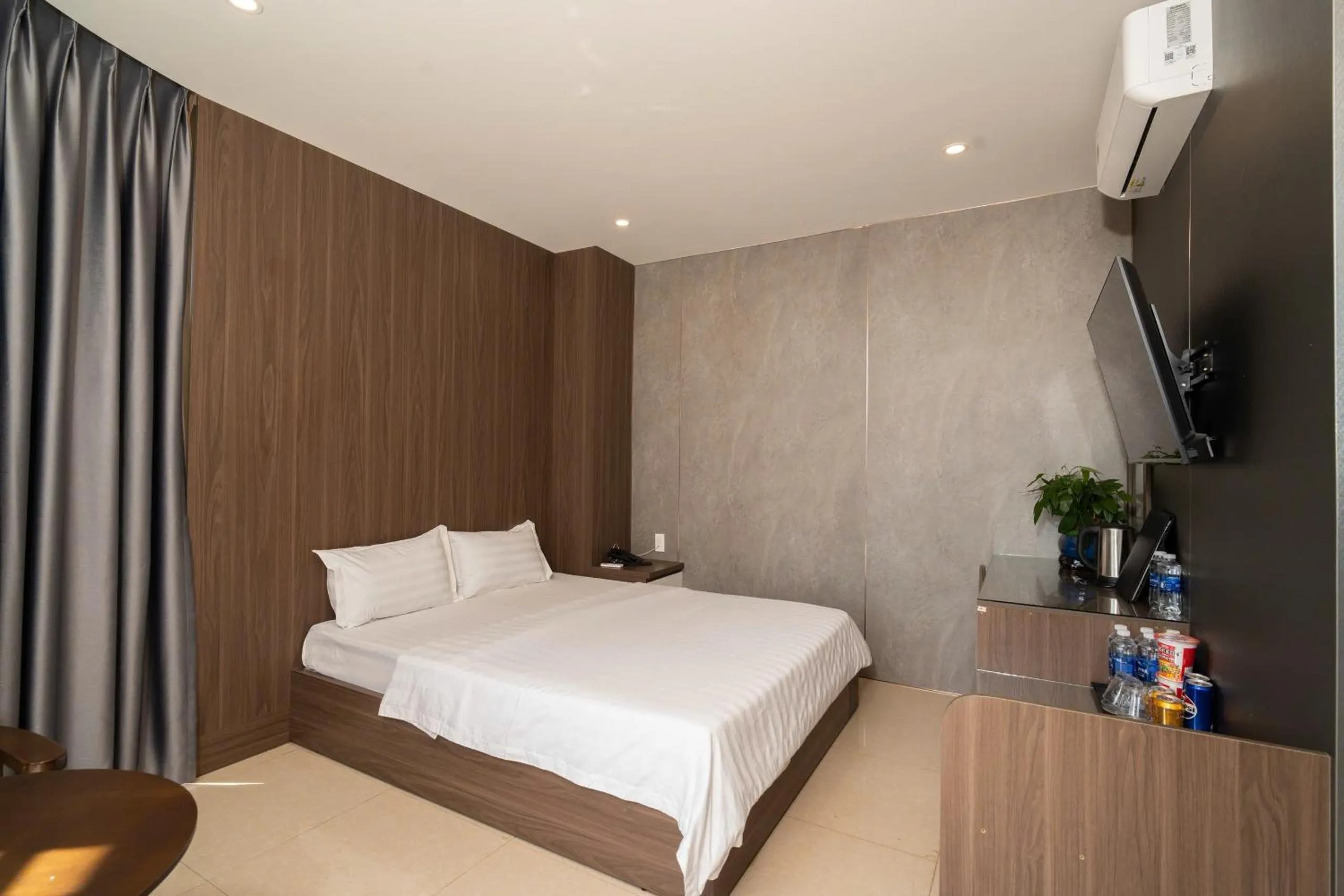 Bed in Ngoc Se Hotel