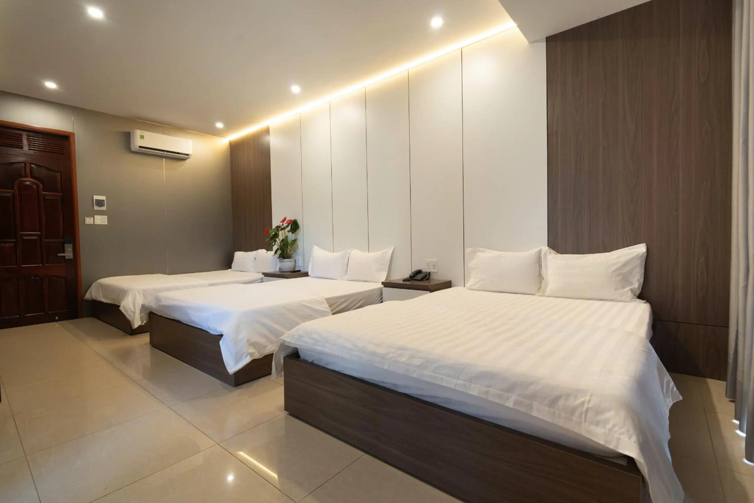 Bed in Ngoc Se Hotel