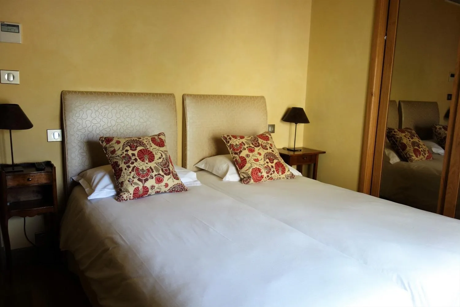 Bed in Hotel Restaurant Chartron