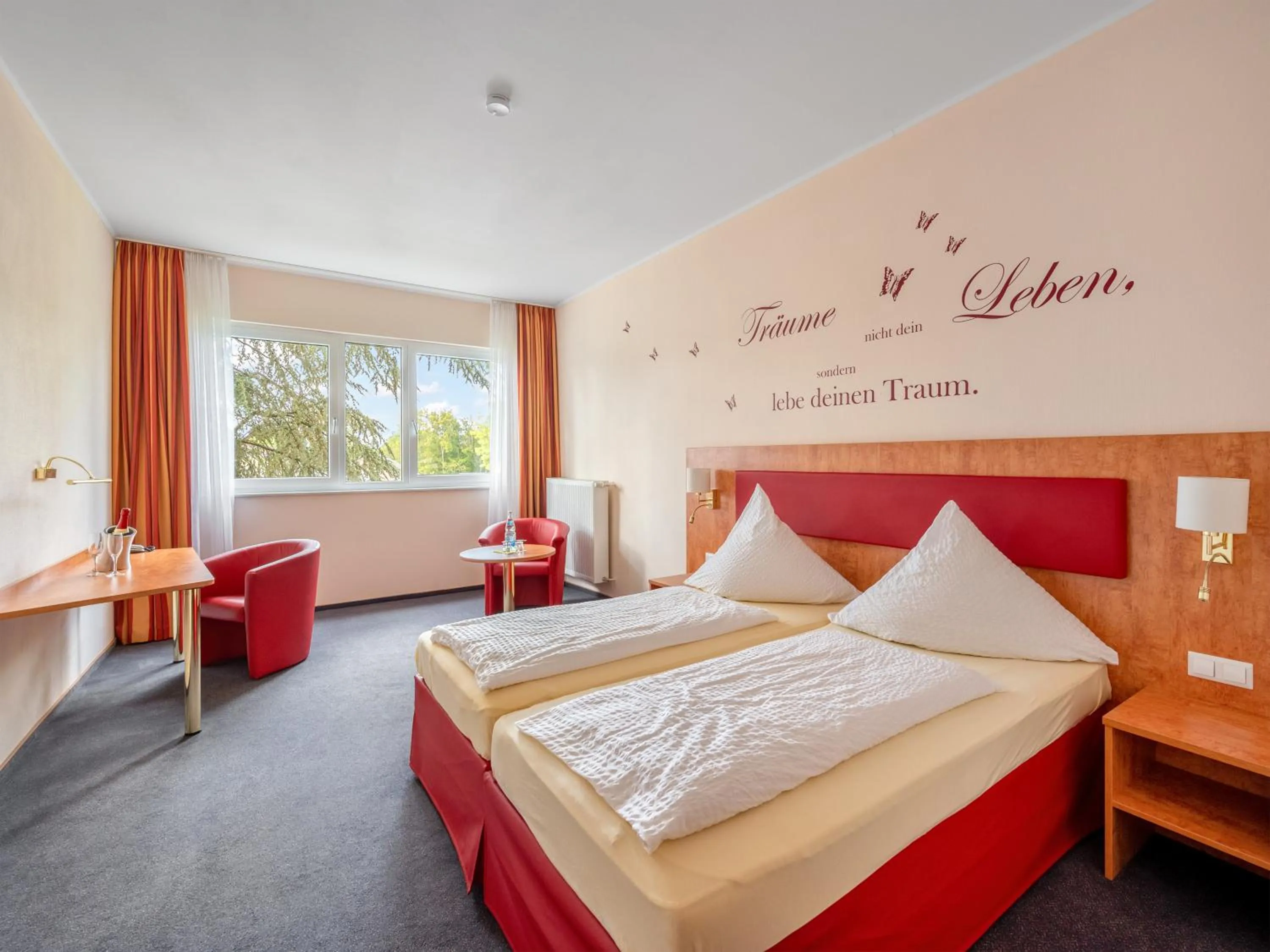 Photo of the whole room, Bed in Hotel Häfner