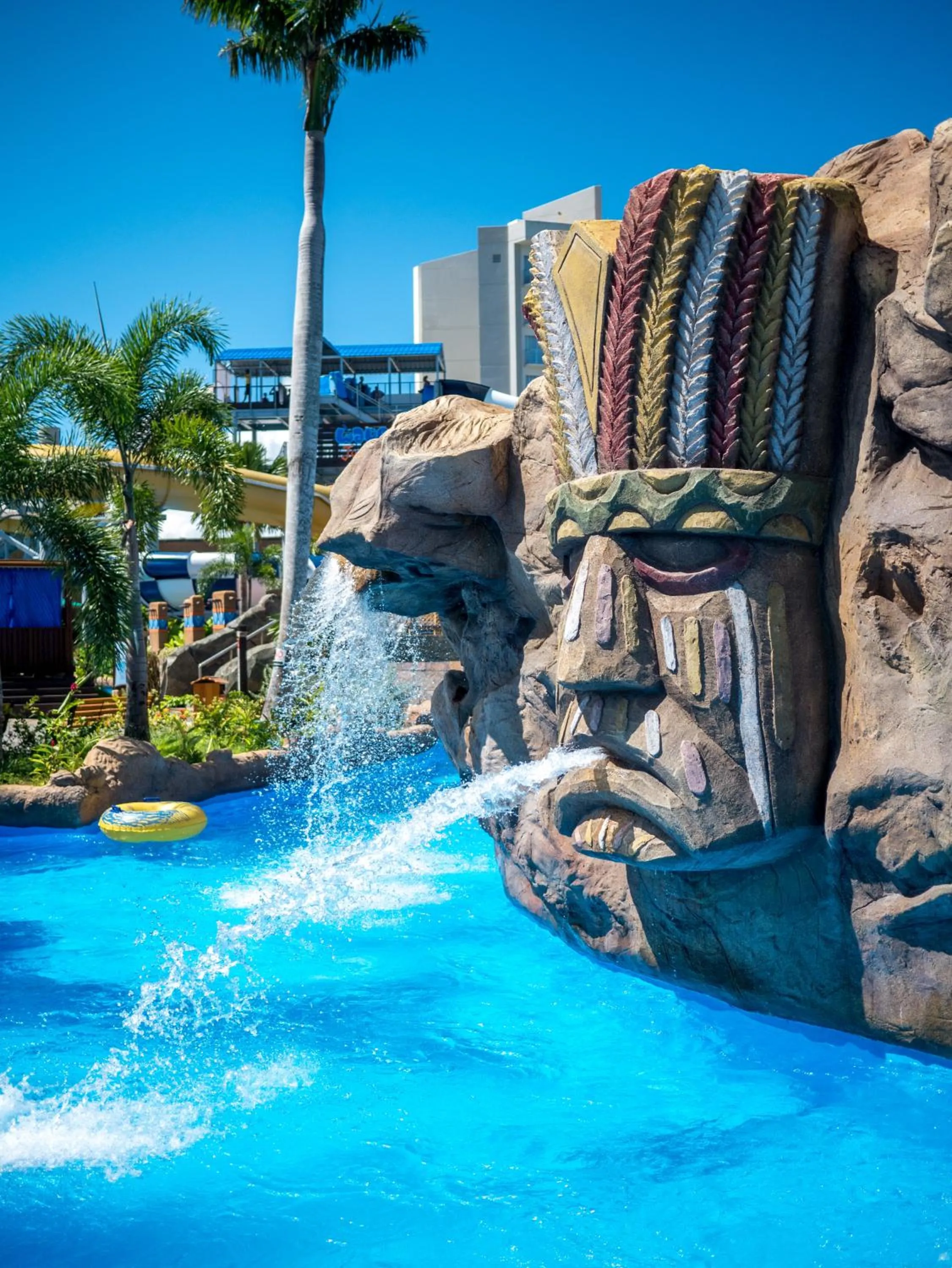 Swimming pool in Saipan World Resort