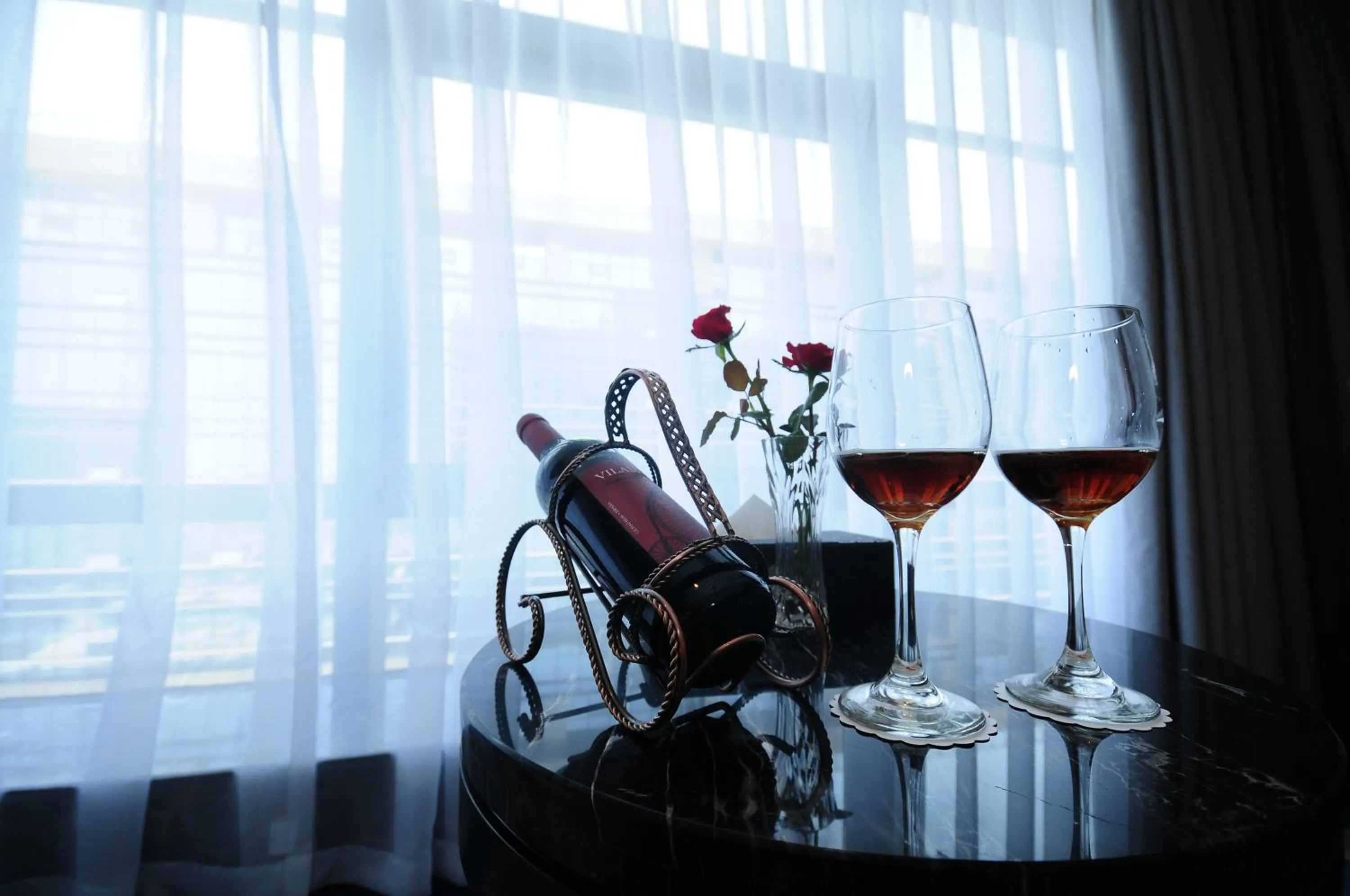 Alcoholic drinks in Airport Jianguo Hotel