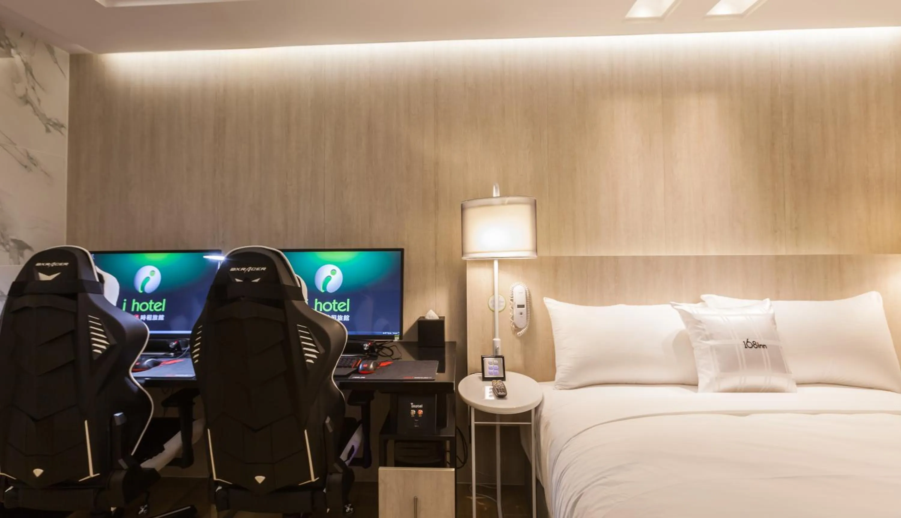 Photo of the whole room, Bed in i hotel 中壢館