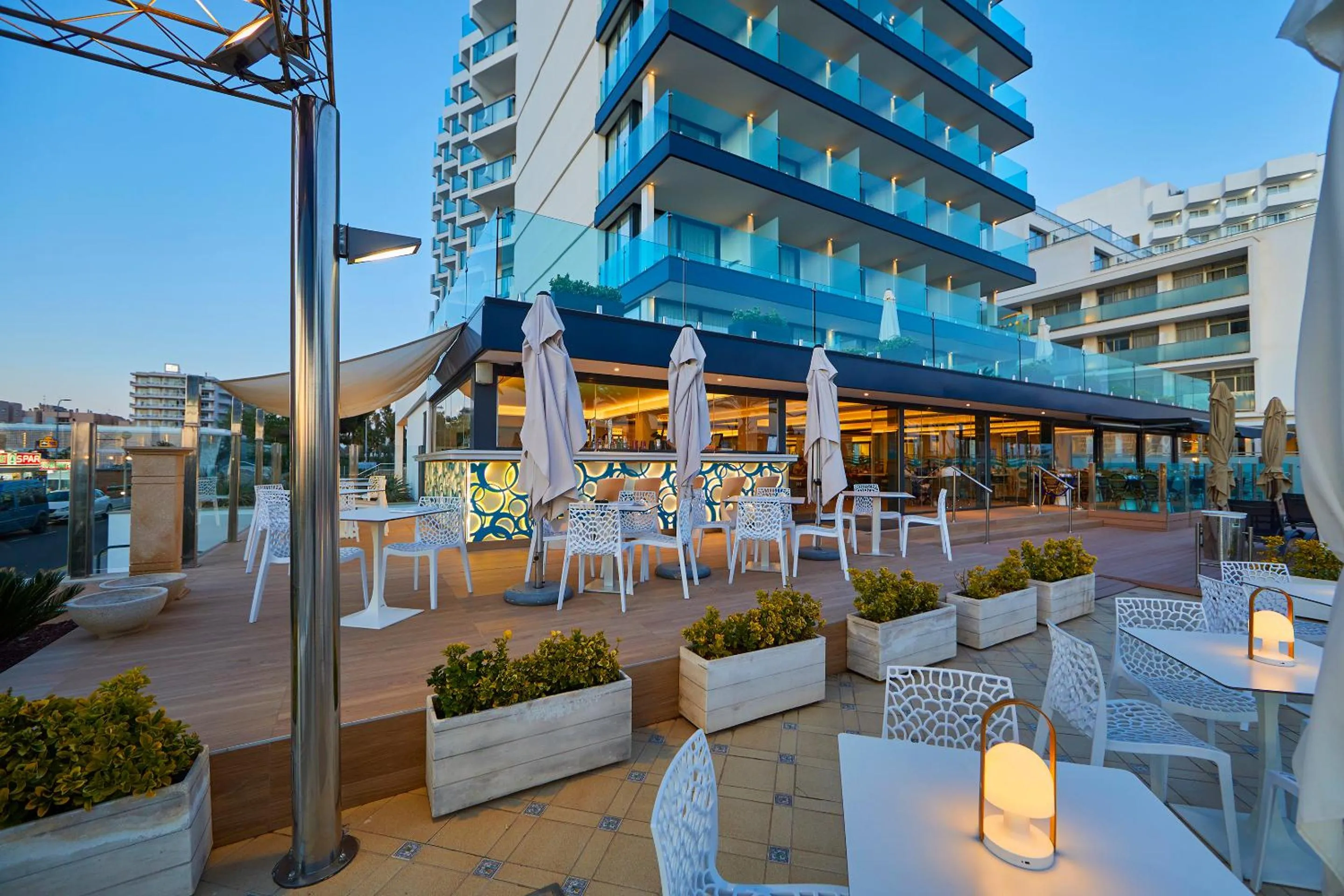 Facade/entrance in Hotel Negresco - Adults Only
