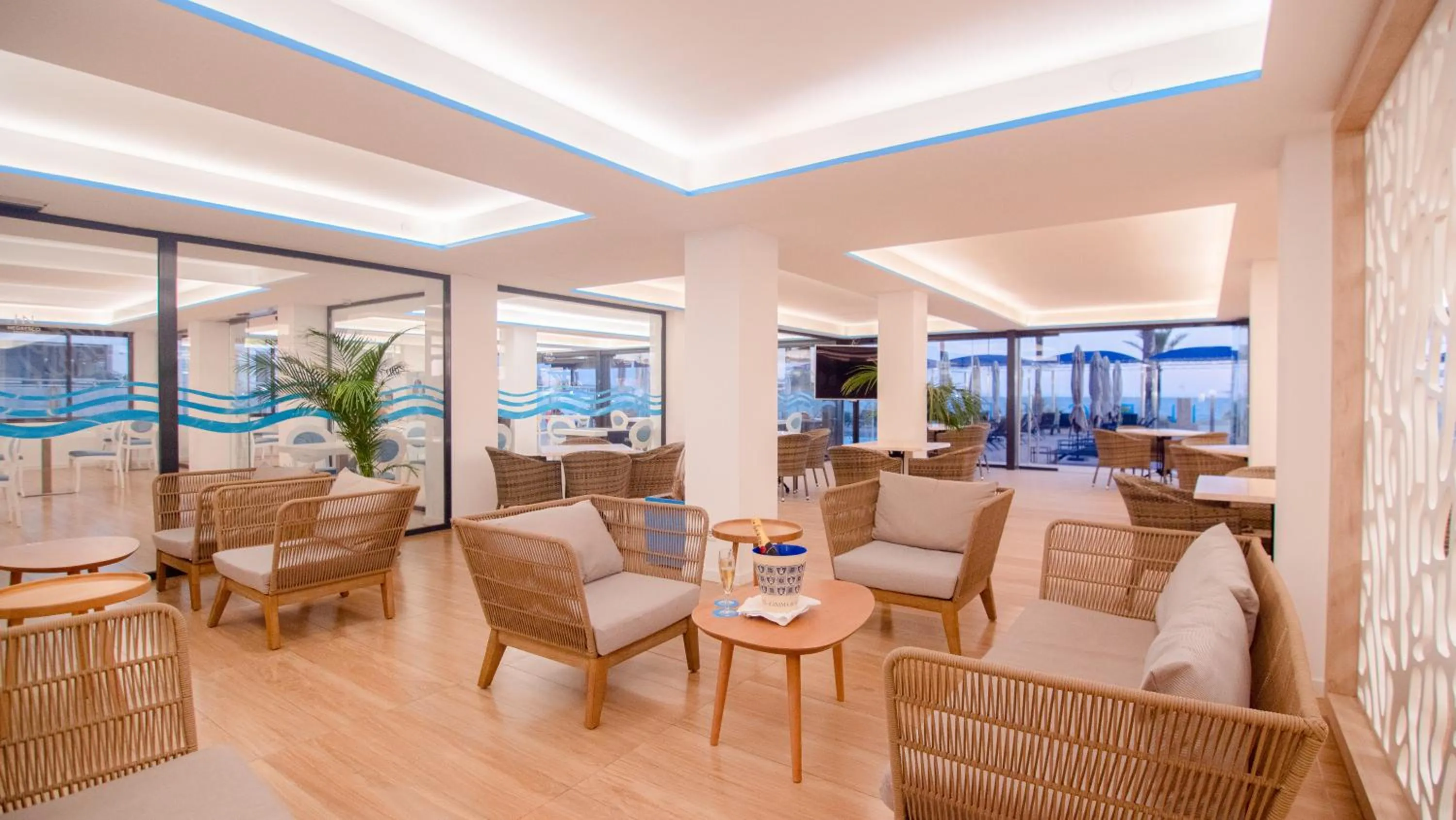 Lounge or bar in Hotel Negresco - Adults Only