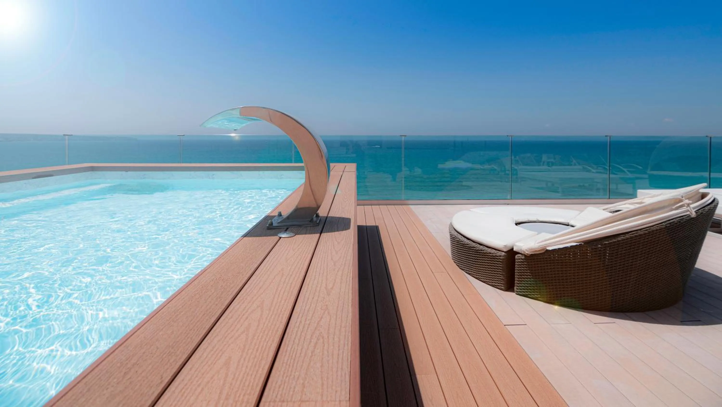 Area and facilities in Hotel Negresco - Adults Only