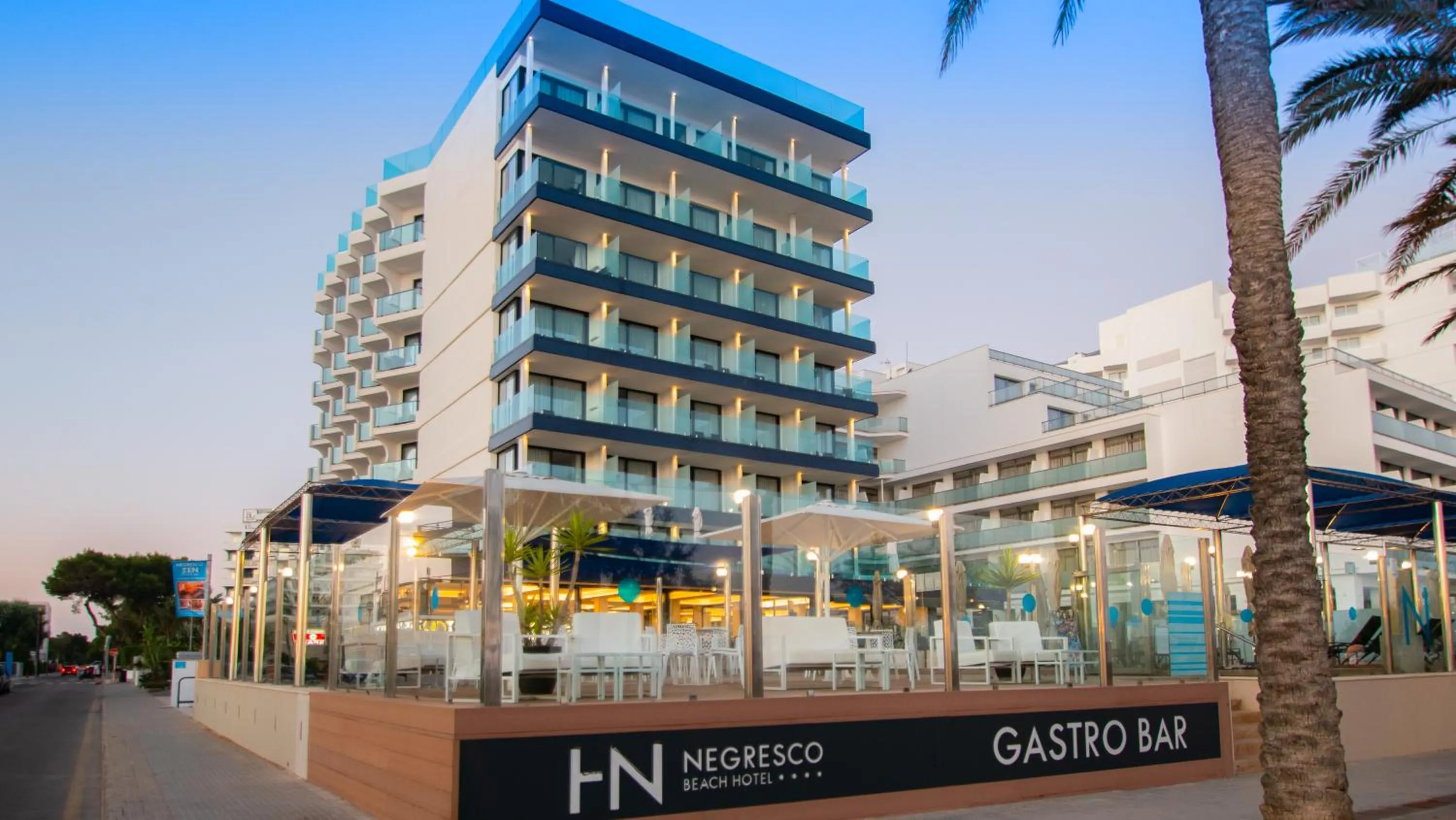 Facade/entrance in Hotel Negresco - Adults Only