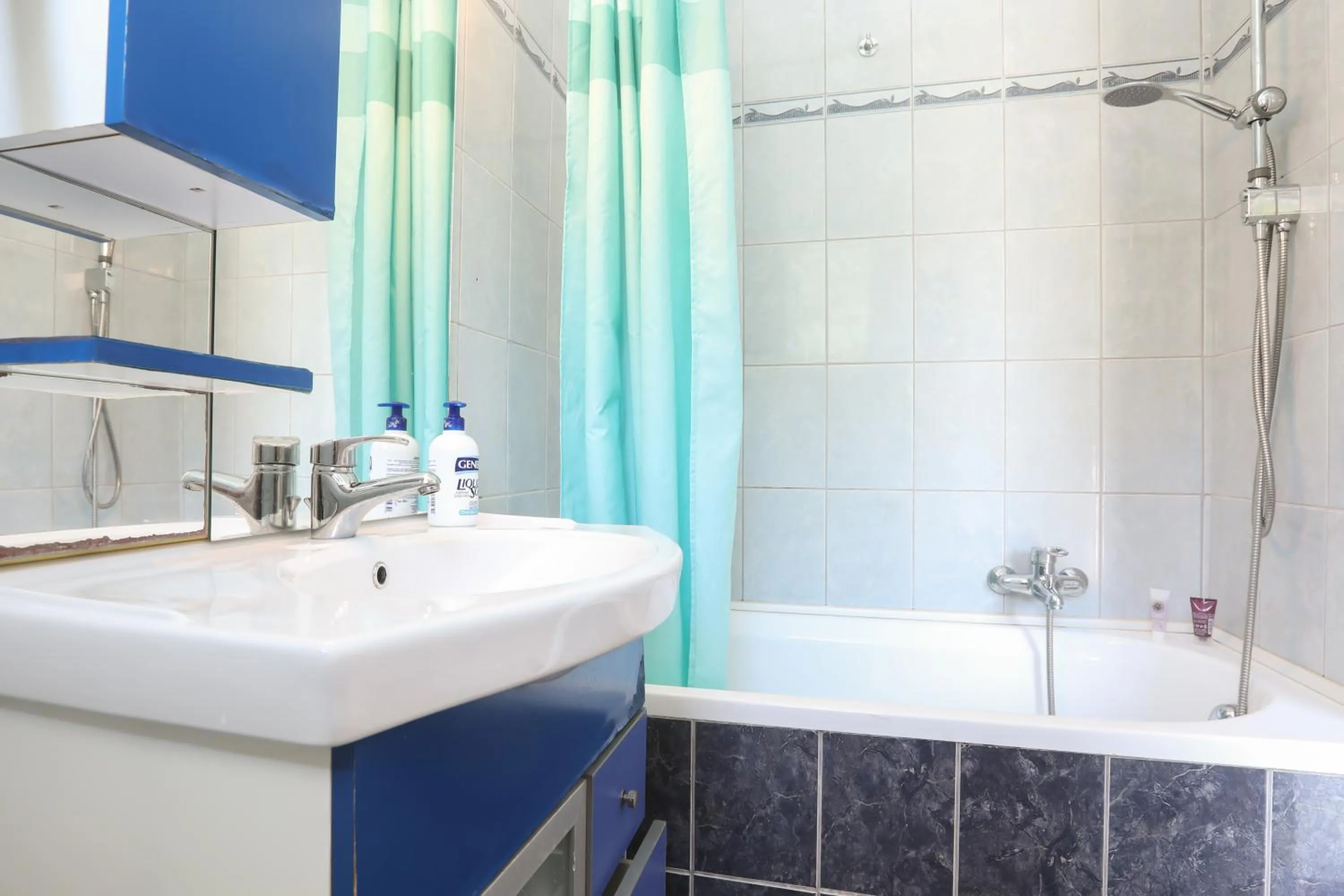 Marina Apartments, Agios Gordios Corfu