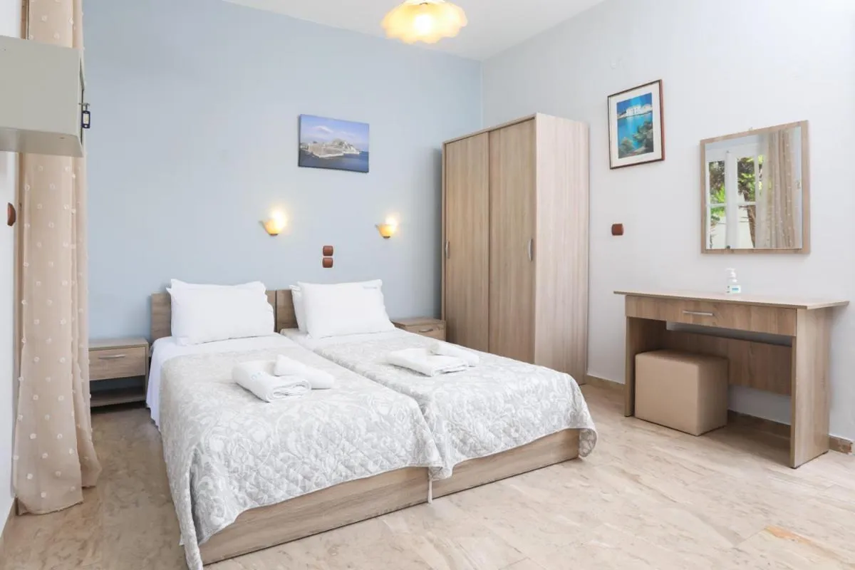 Bed in Marina Apartments, Agios Gordios Corfu