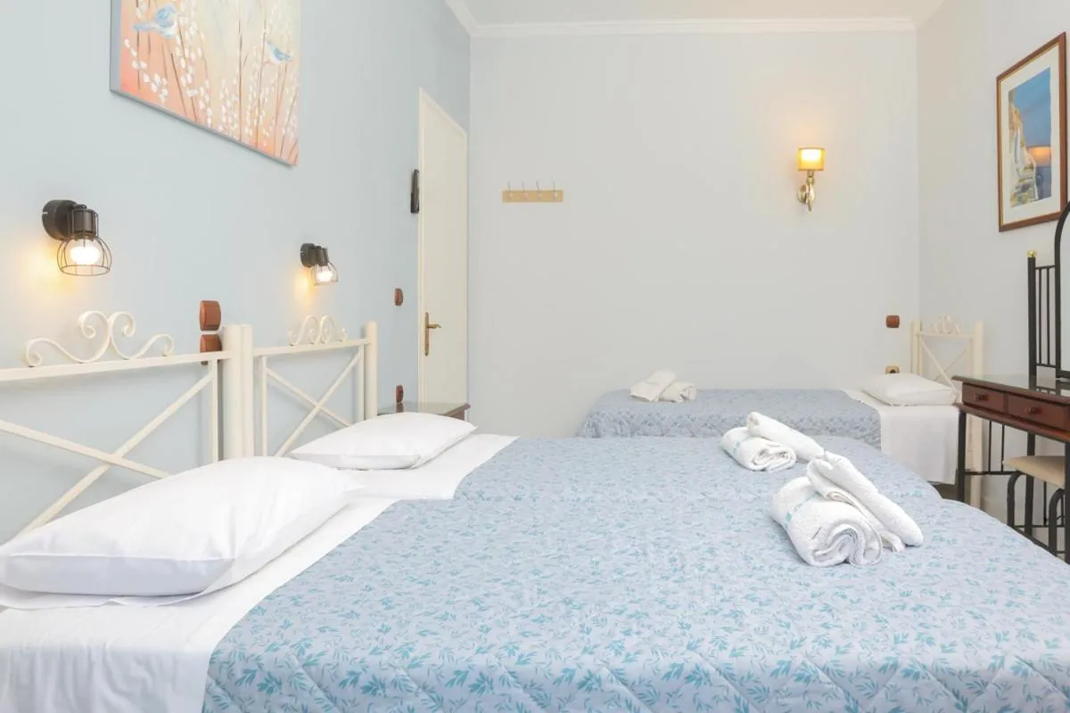 Bed in Marina Apartments, Agios Gordios Corfu