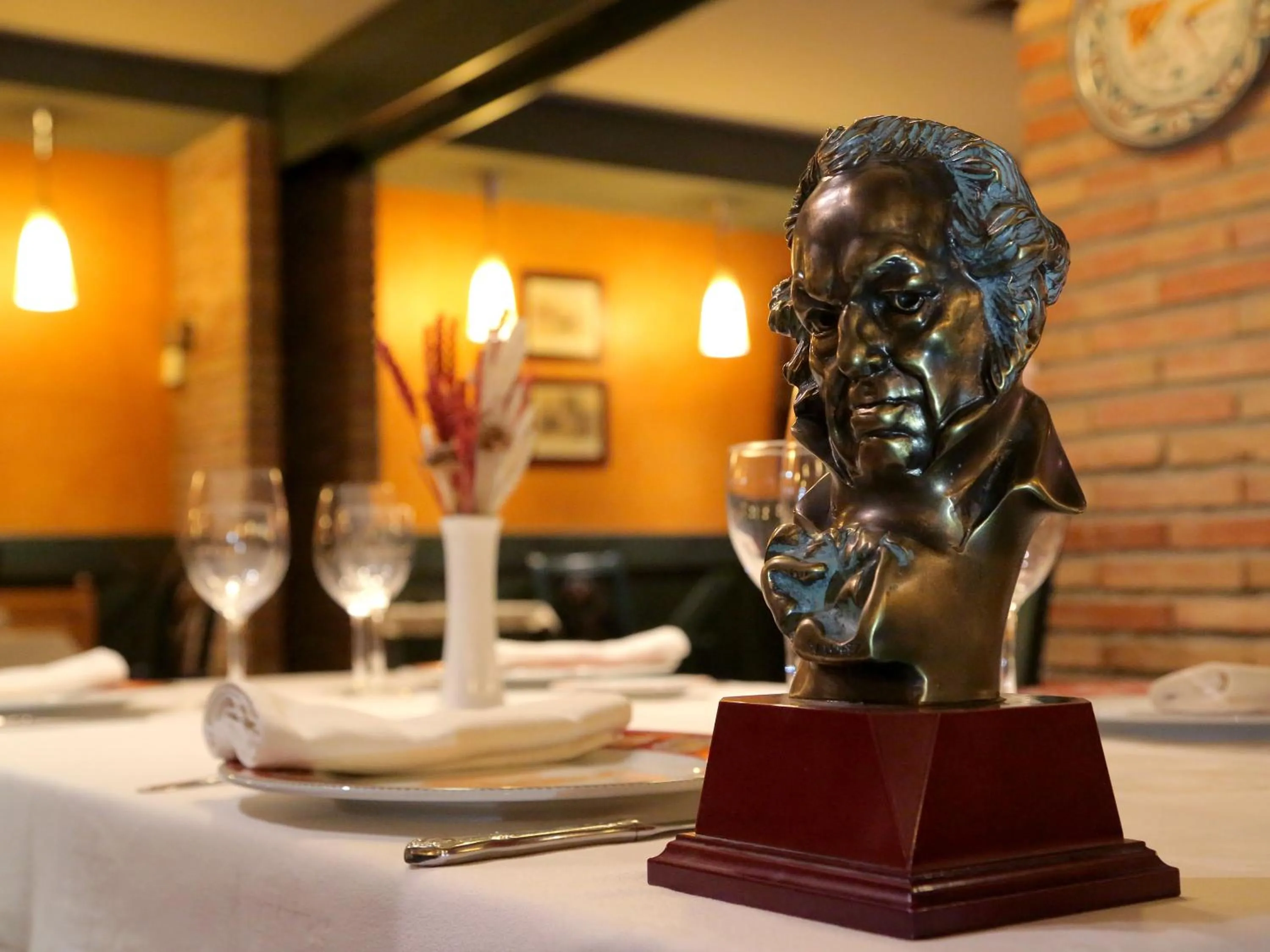 Restaurant/places to eat in El Patio