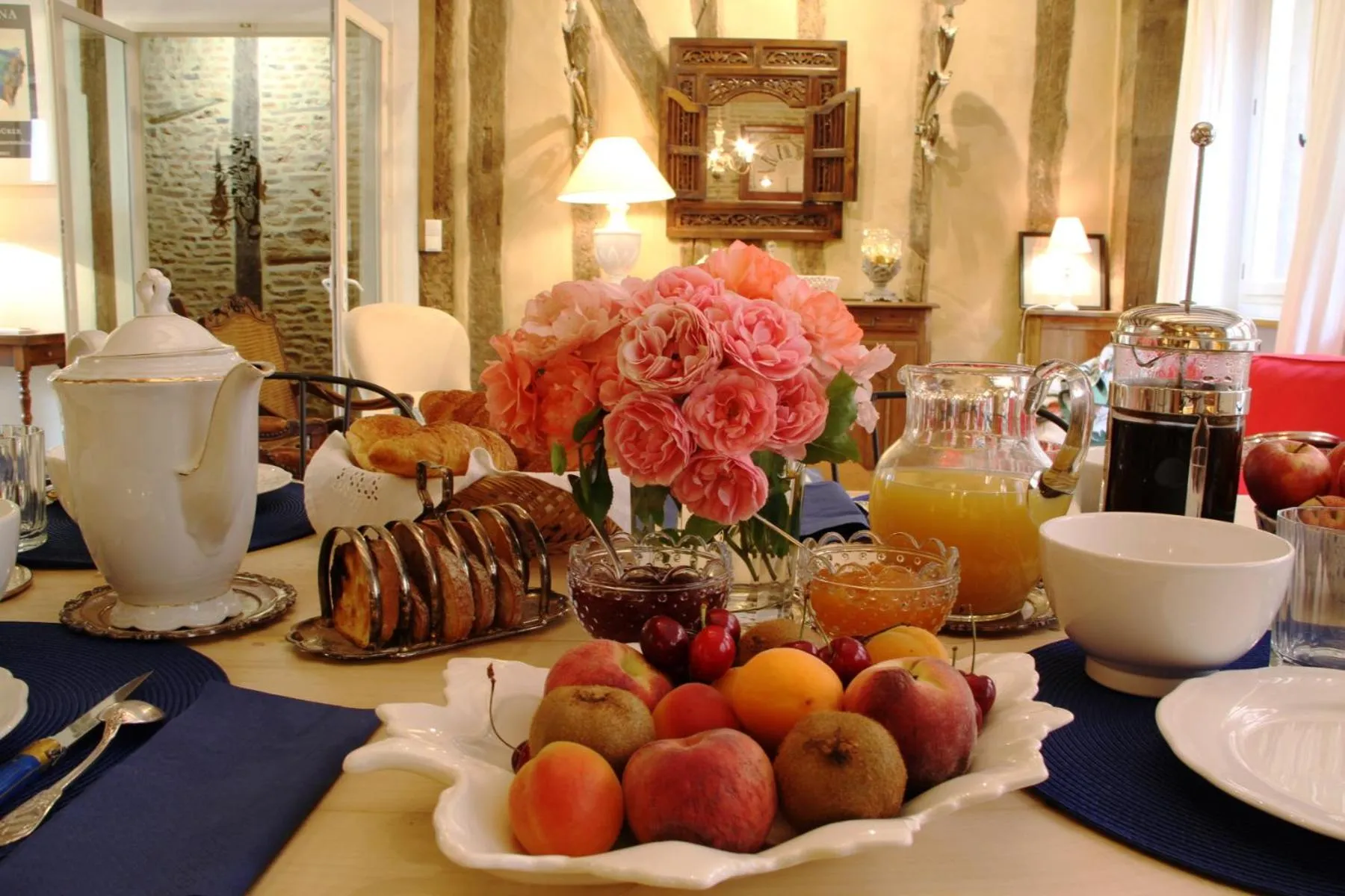 Breakfast in Ombre Rose