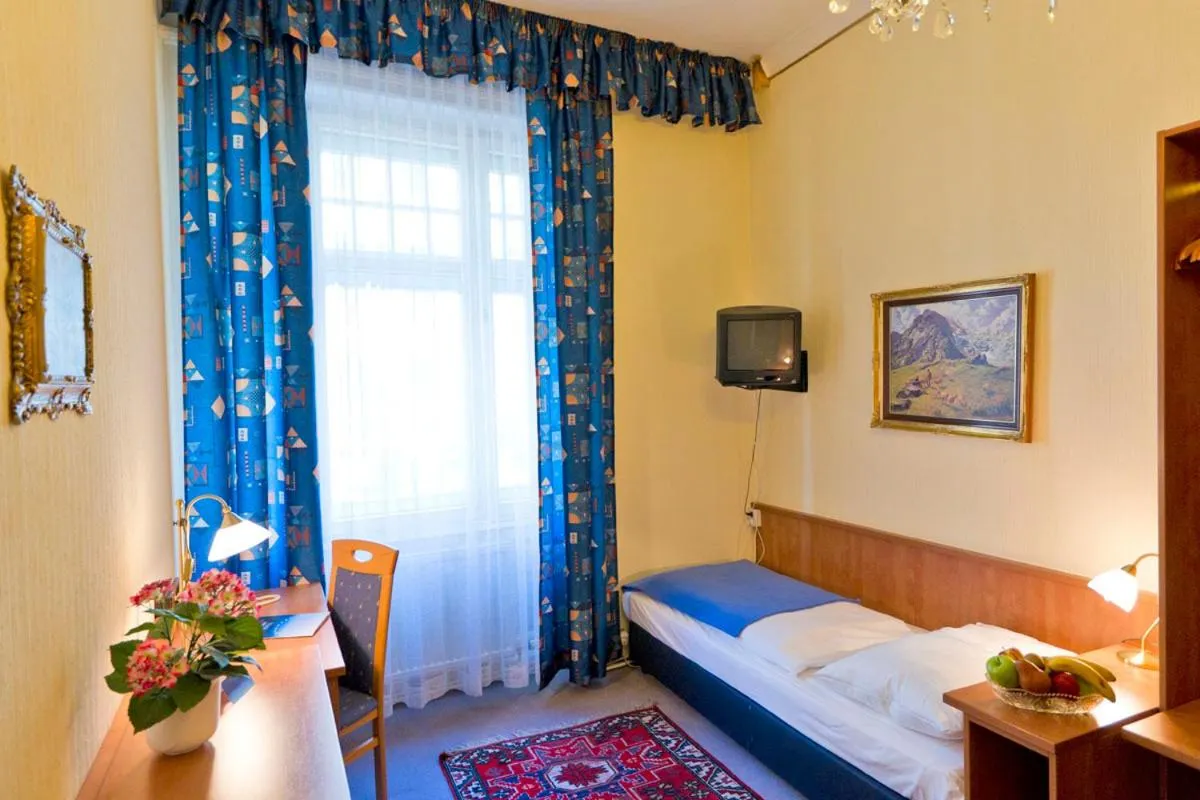 Bed in Hotel-Pension Bleckmann