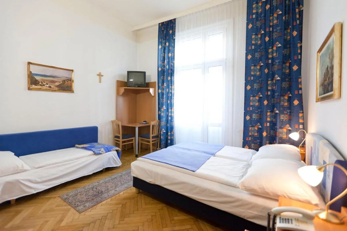 Bed in Hotel-Pension Bleckmann