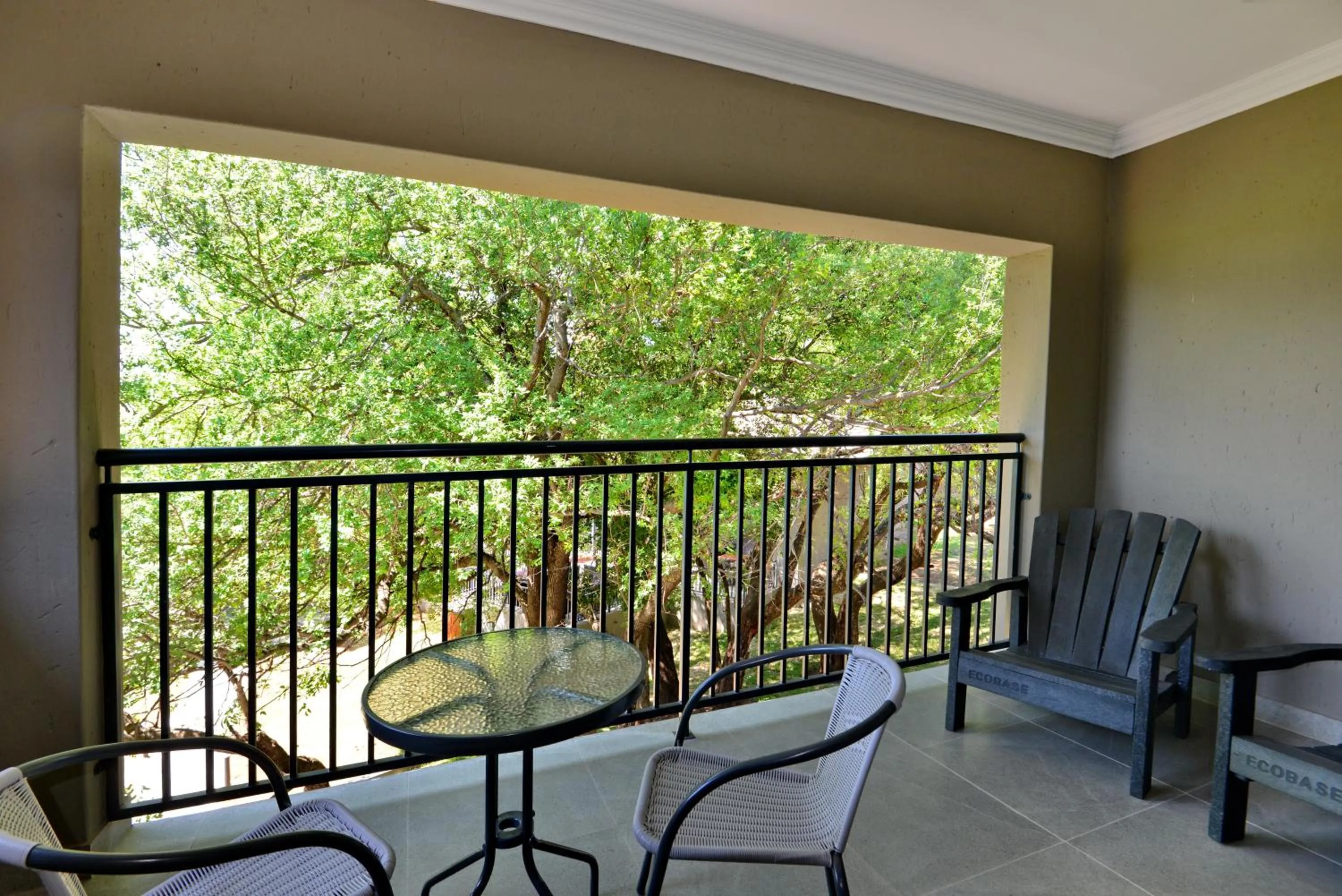 Seasons Golf, Leisure, Spa