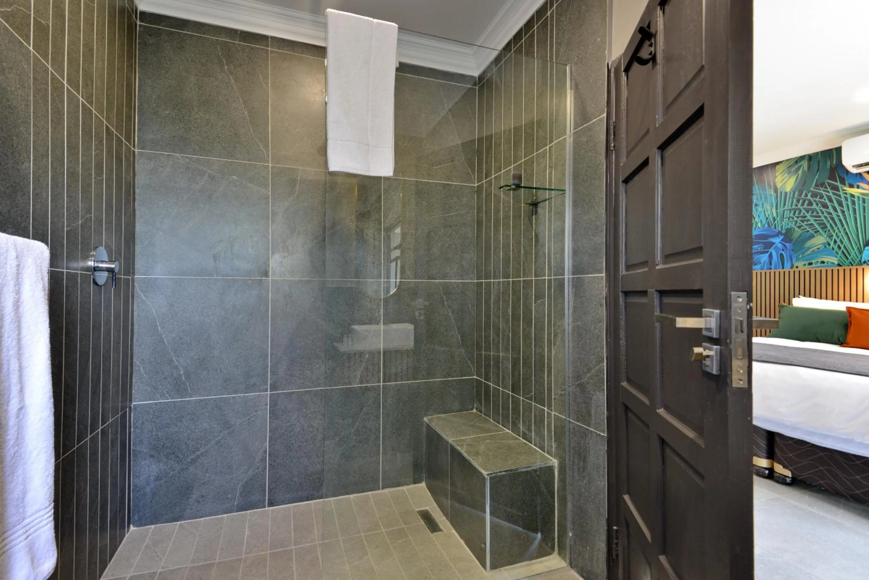 Seasons Golf, Leisure, Spa