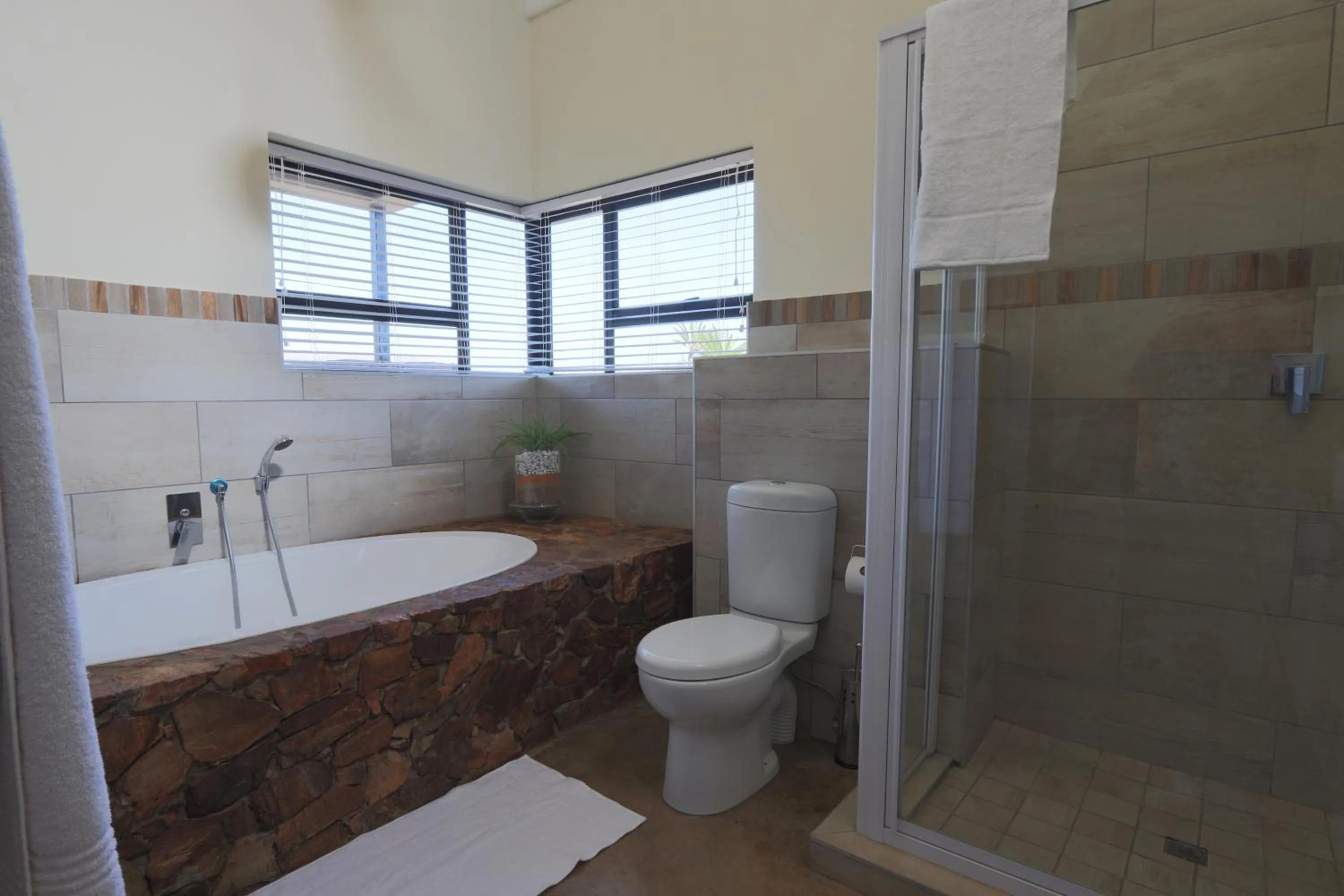 Seasons Golf, Leisure, Spa