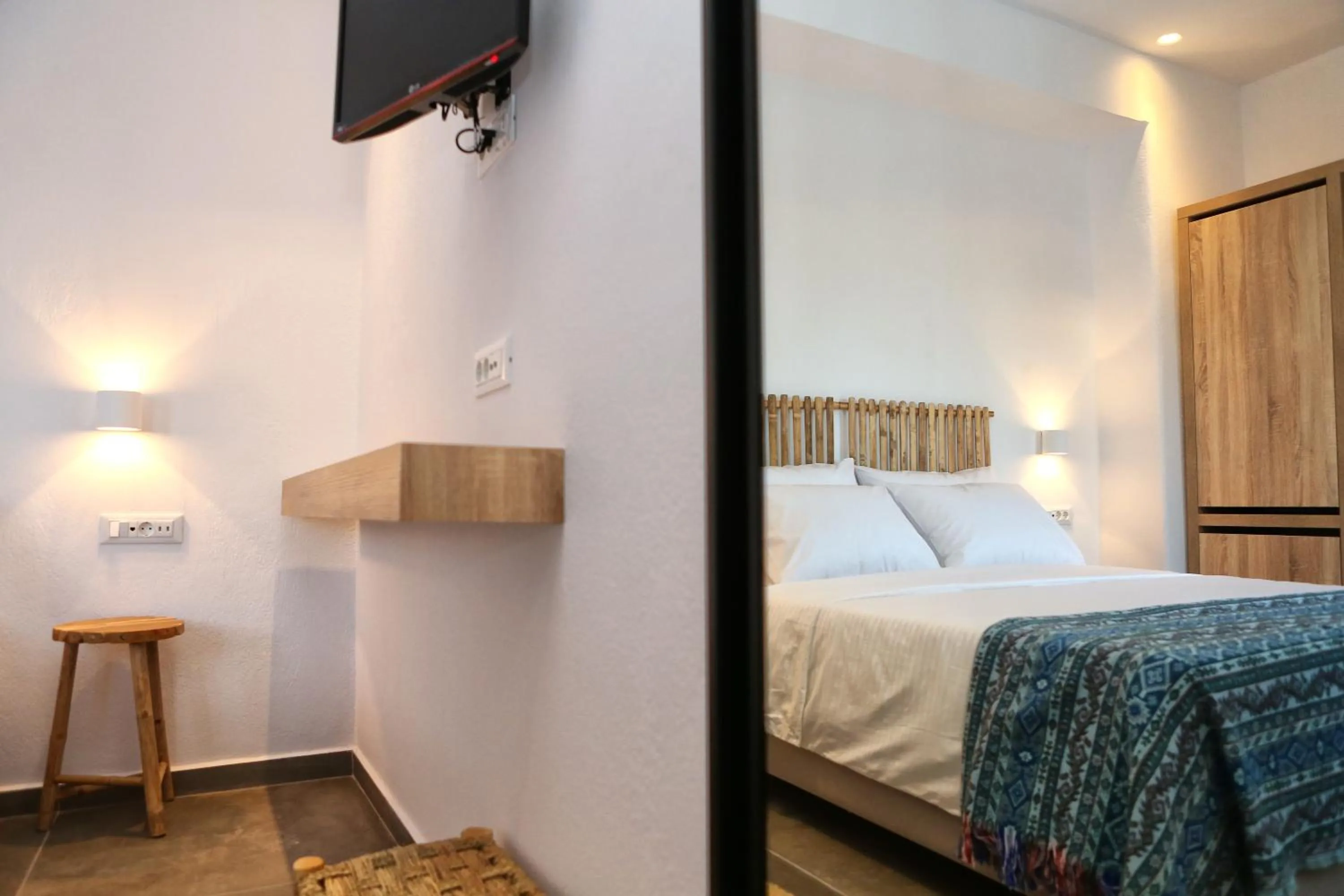 Bedroom, Bed in Jason Hotel