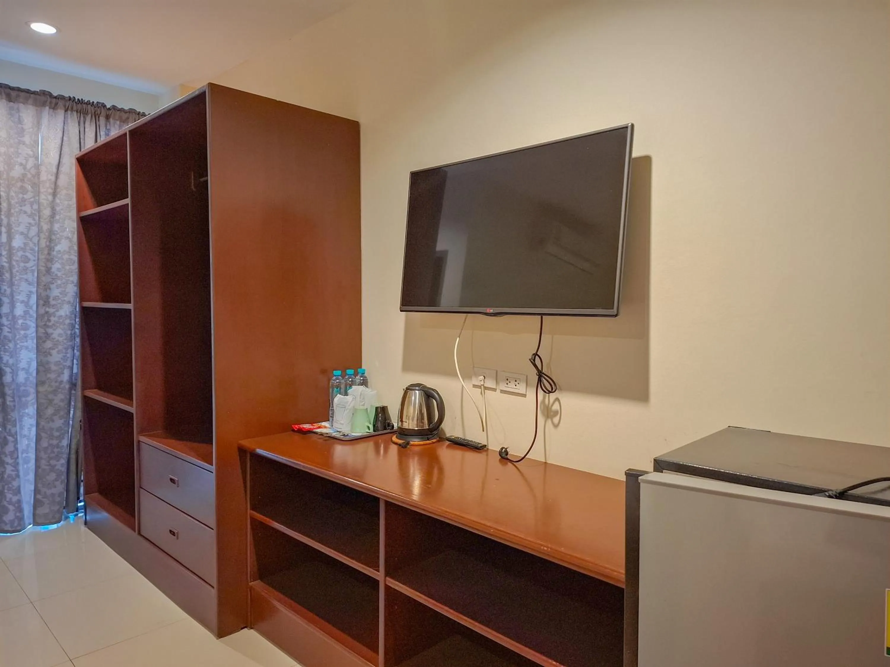 TV and multimedia in The Hideaway Resort Pattaya