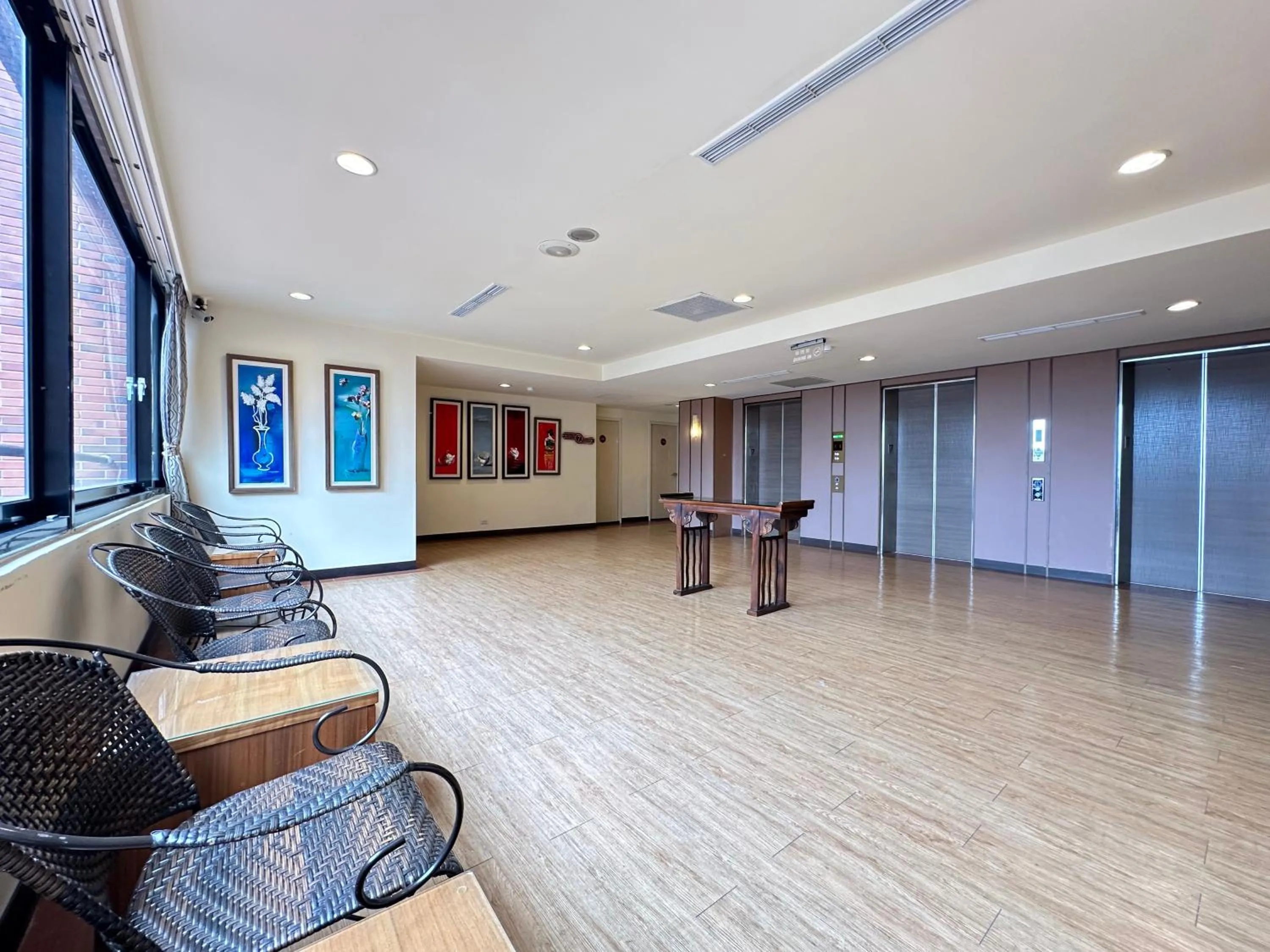 Seating area in CHIENTAN Youth Hotel