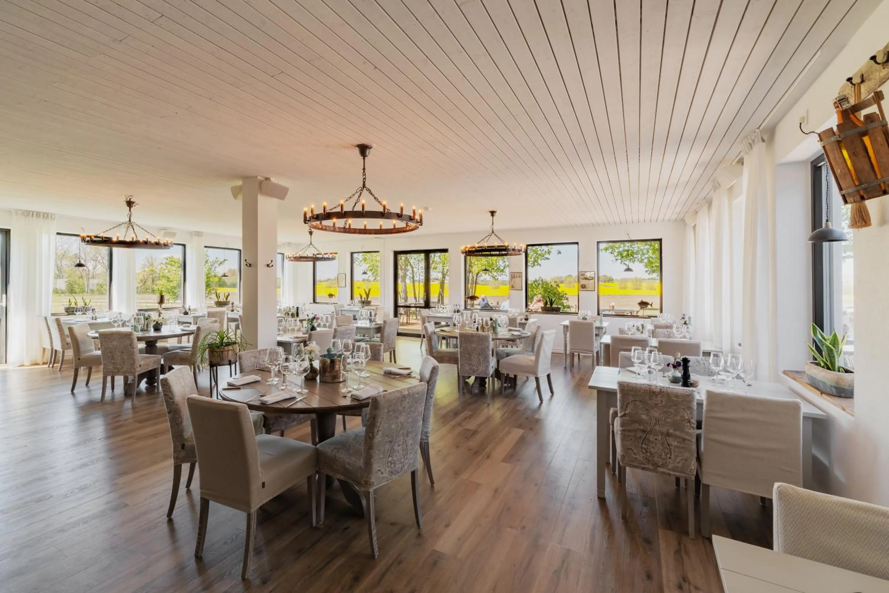 Restaurant/places to eat in Hotell Mossbylund