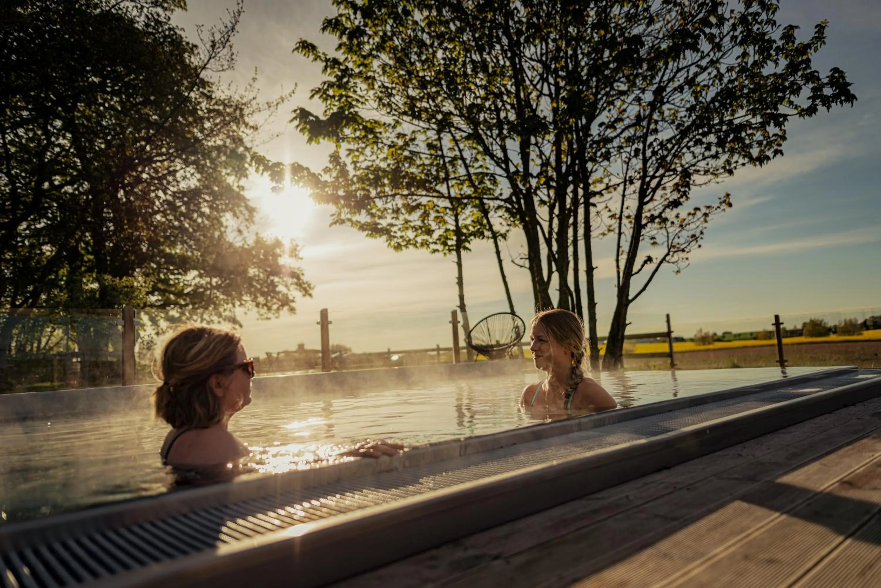 Swimming pool in Hotell Mossbylund