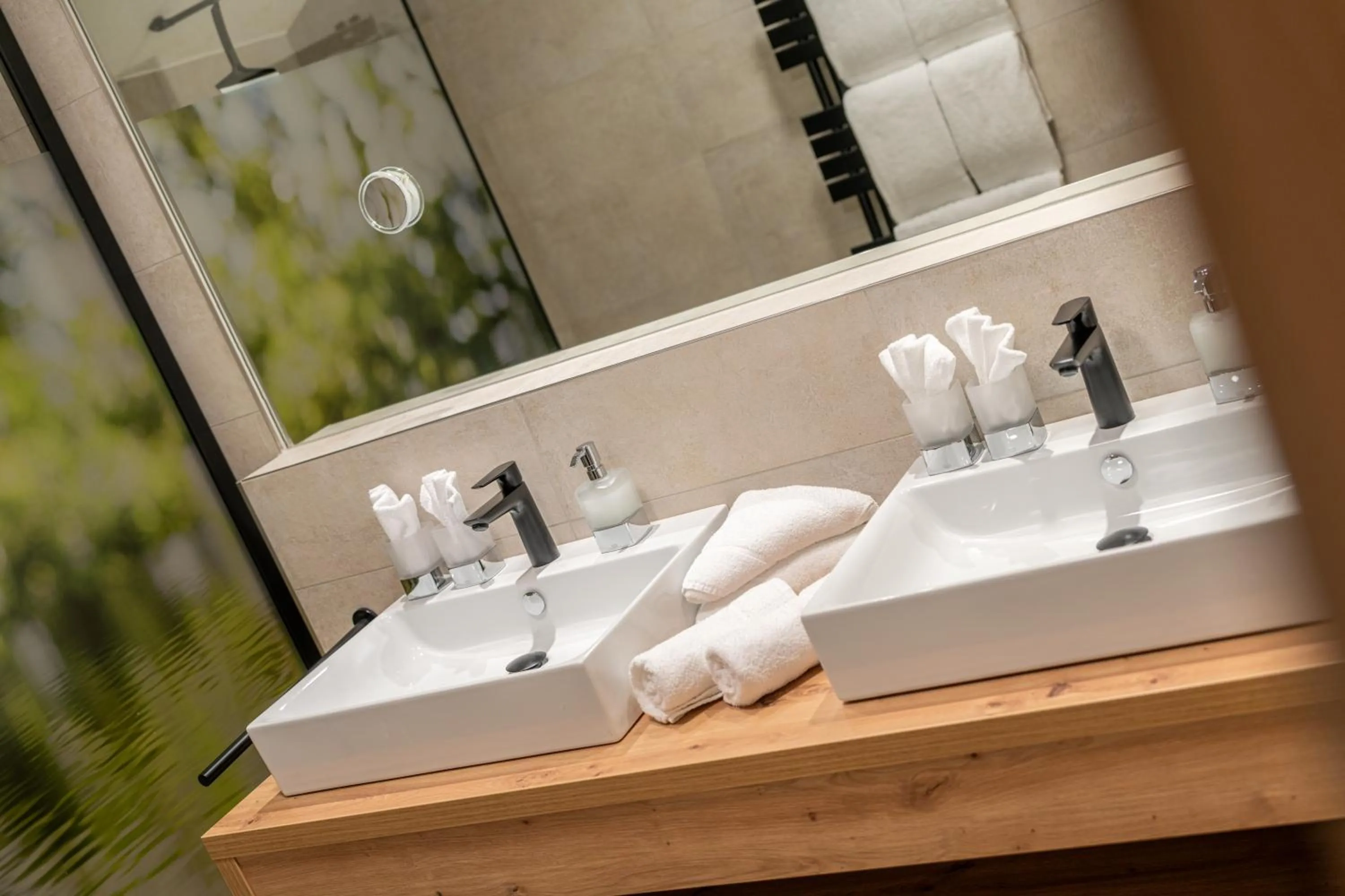 Bathroom in Hotel Mittagskogel Pitztal