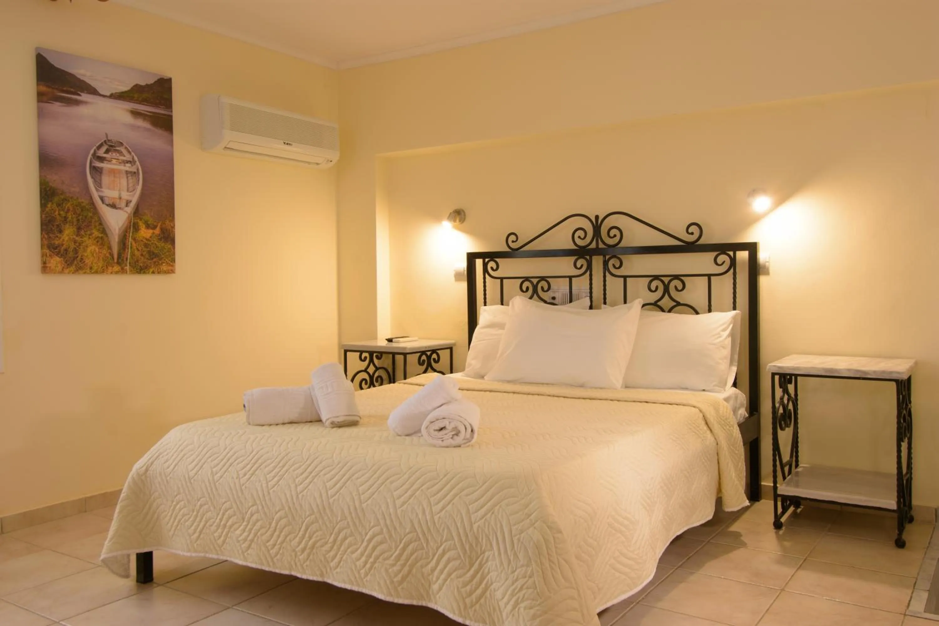 Bed in Ammoudara Beach Hotel Apartments