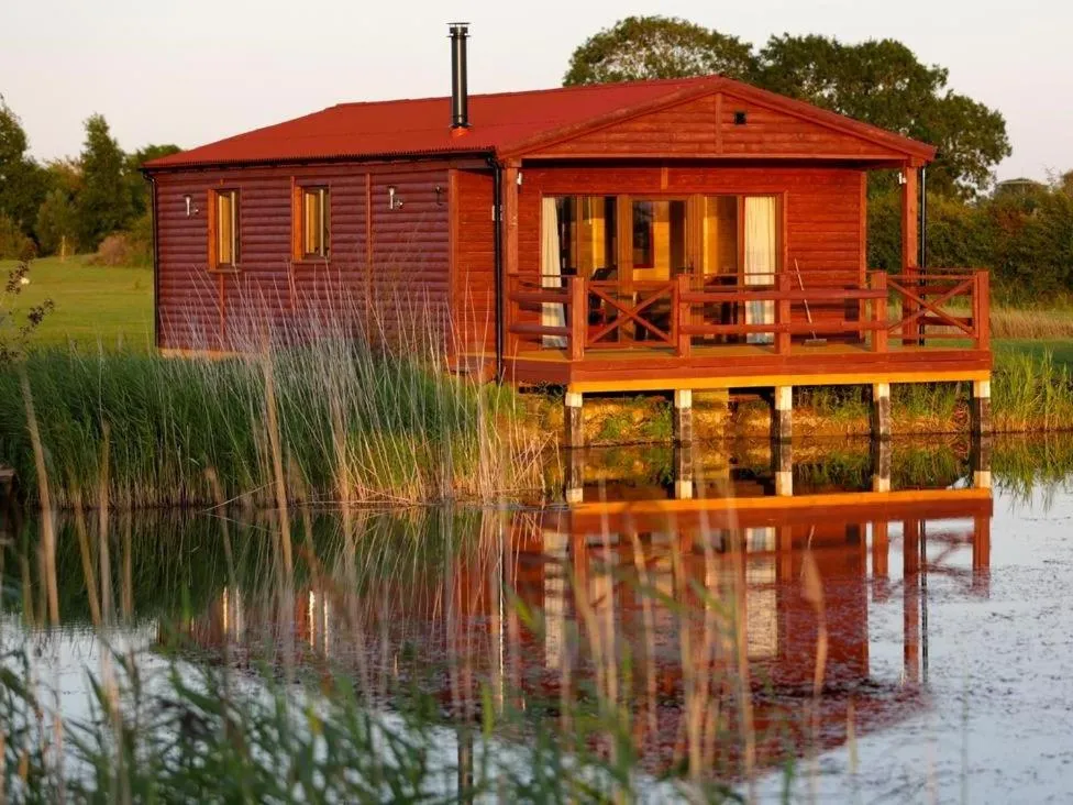 Standard Apartment in Lakeside Fishing Lodges