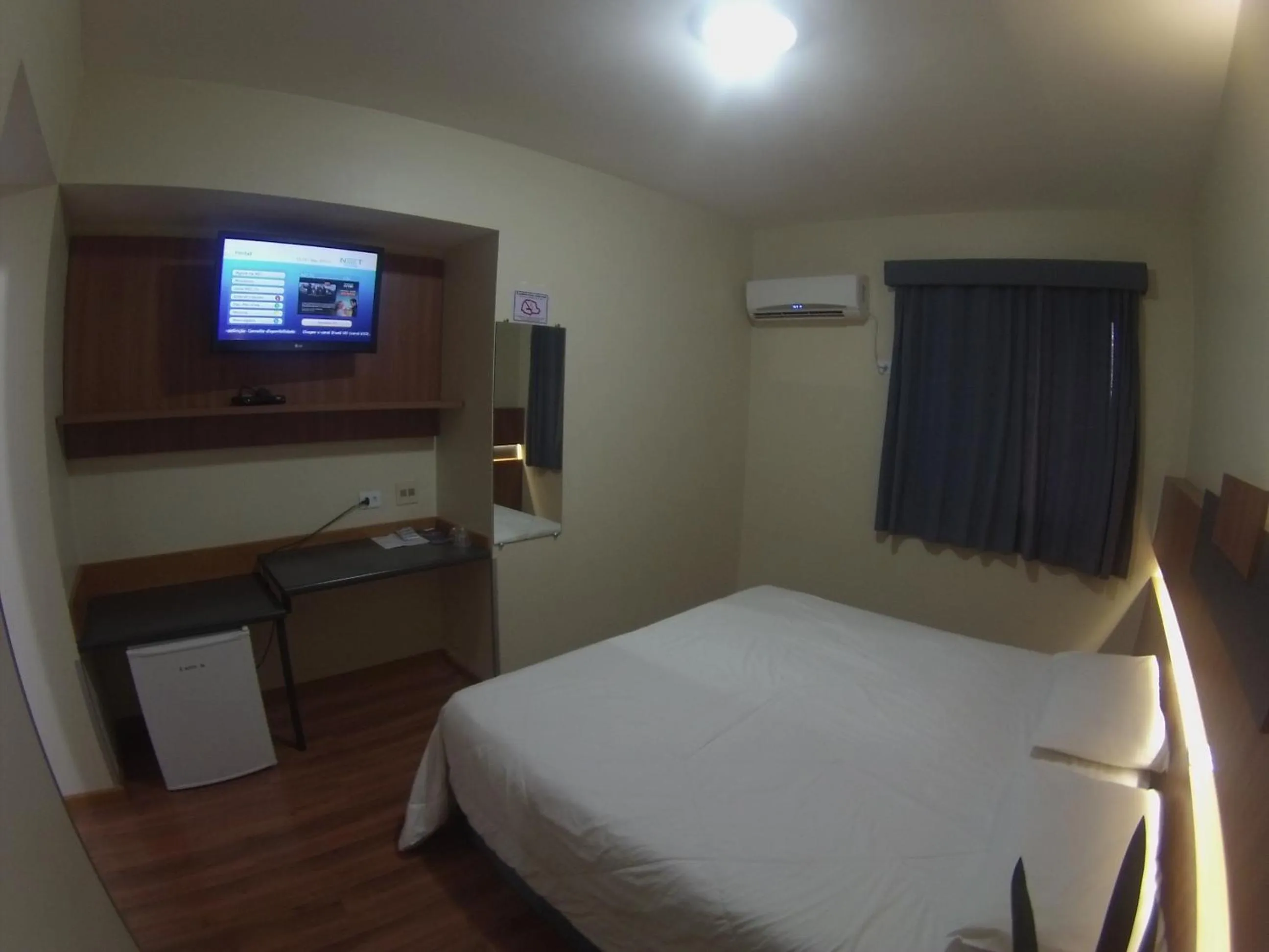 Bed in Hotel Aero Park e Estacionamento