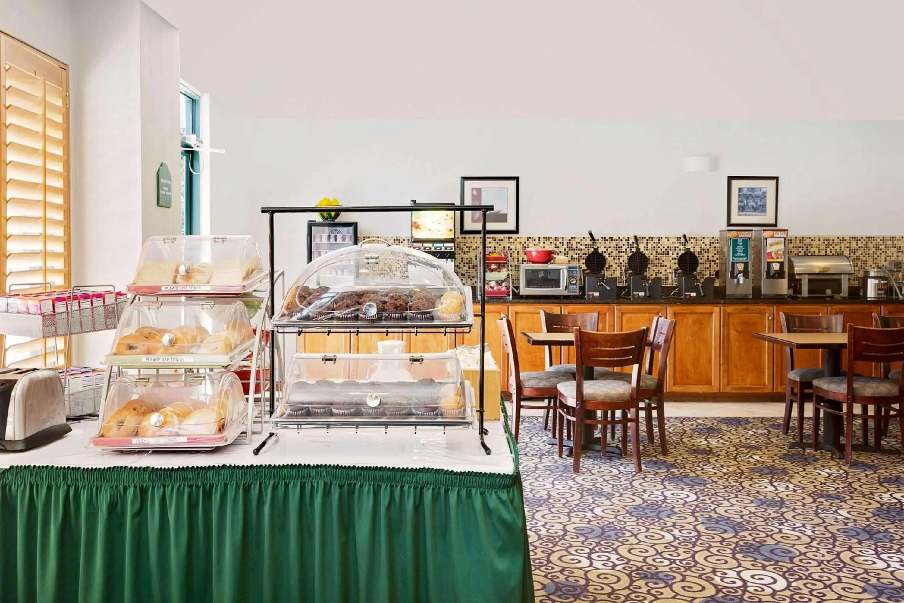 Restaurant/places to eat in Wingate by Wyndham Destin