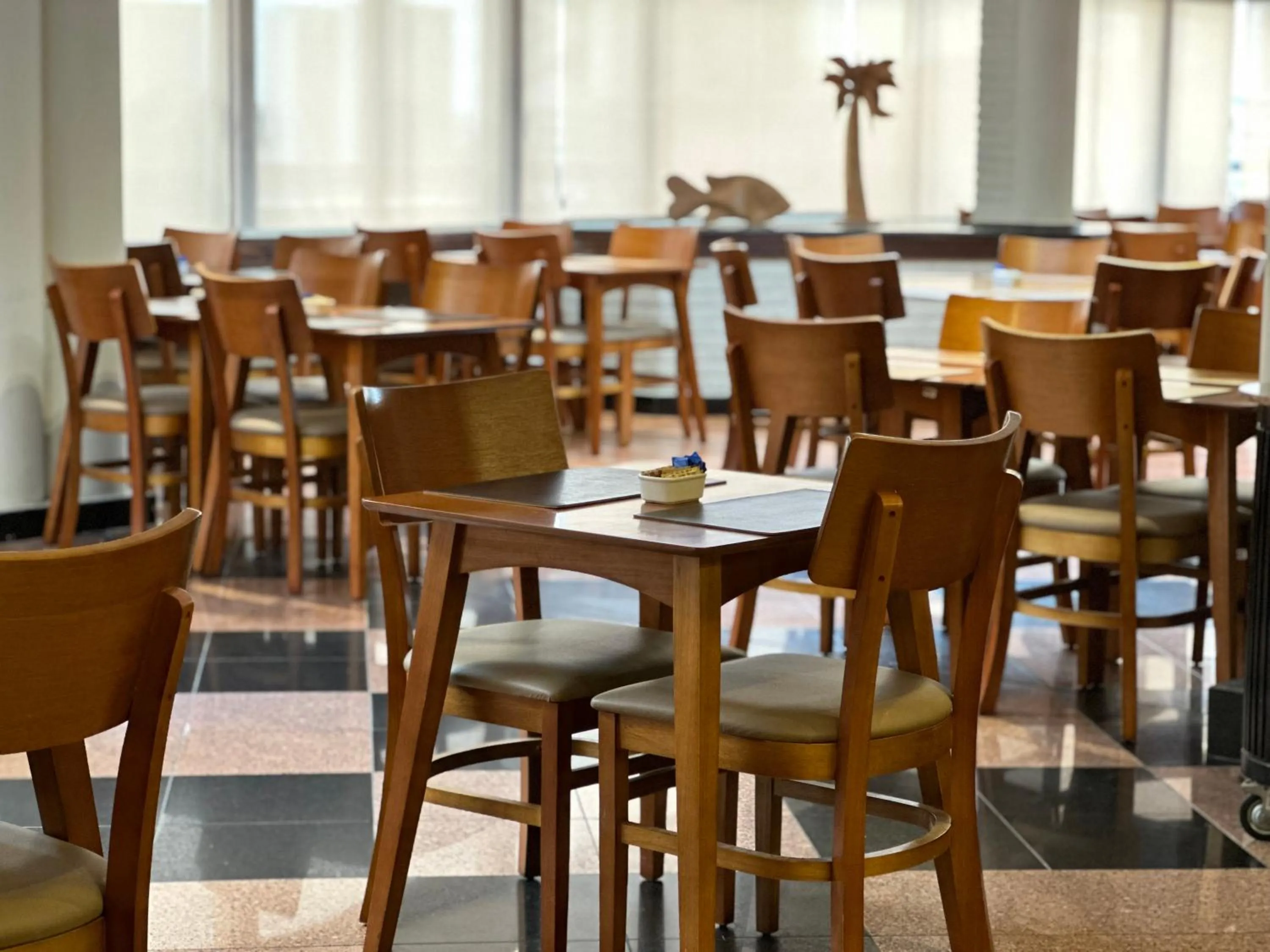 Restaurant/places to eat in Manhattan Plaza