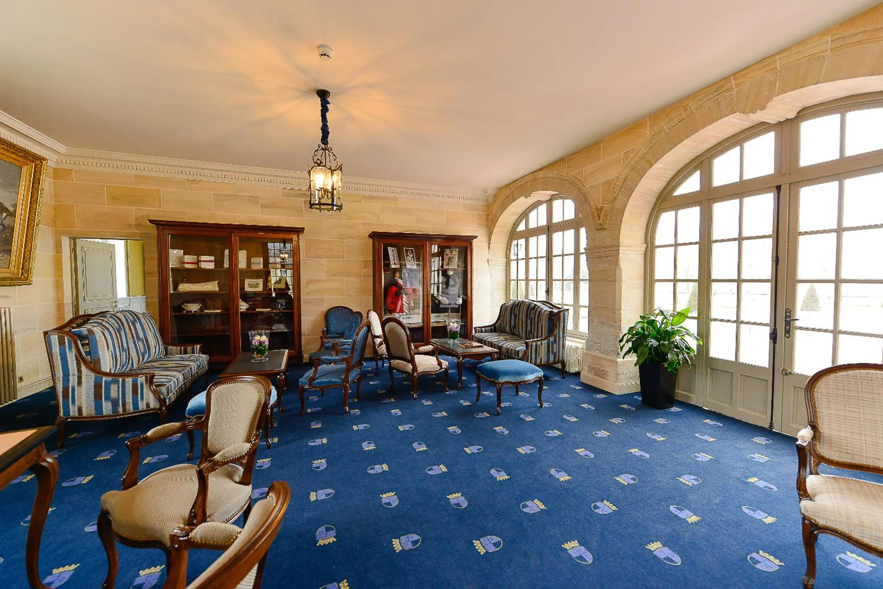 Lobby or reception in Chateau d'Audrieu