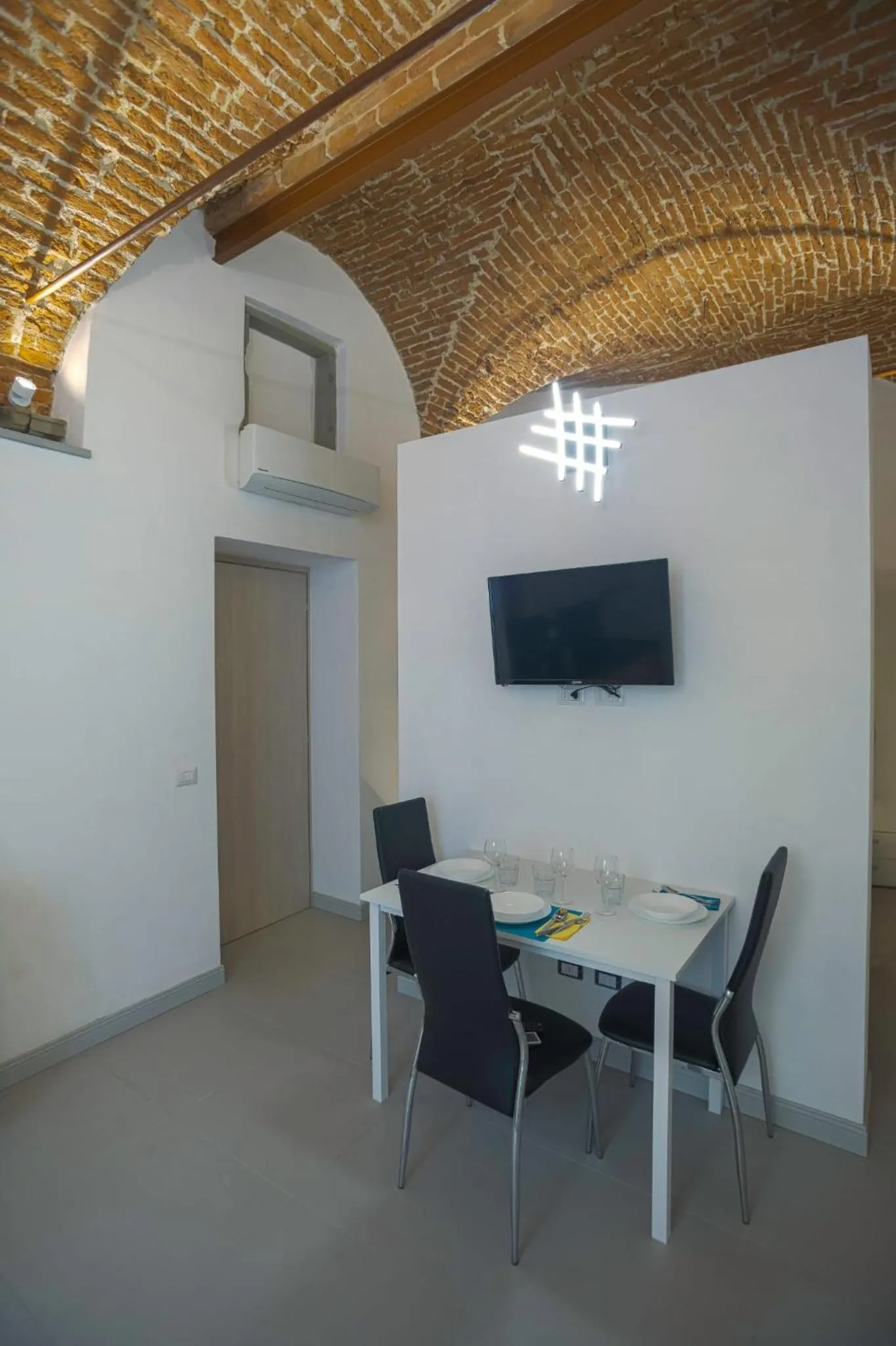 Visit Florentia Apartment