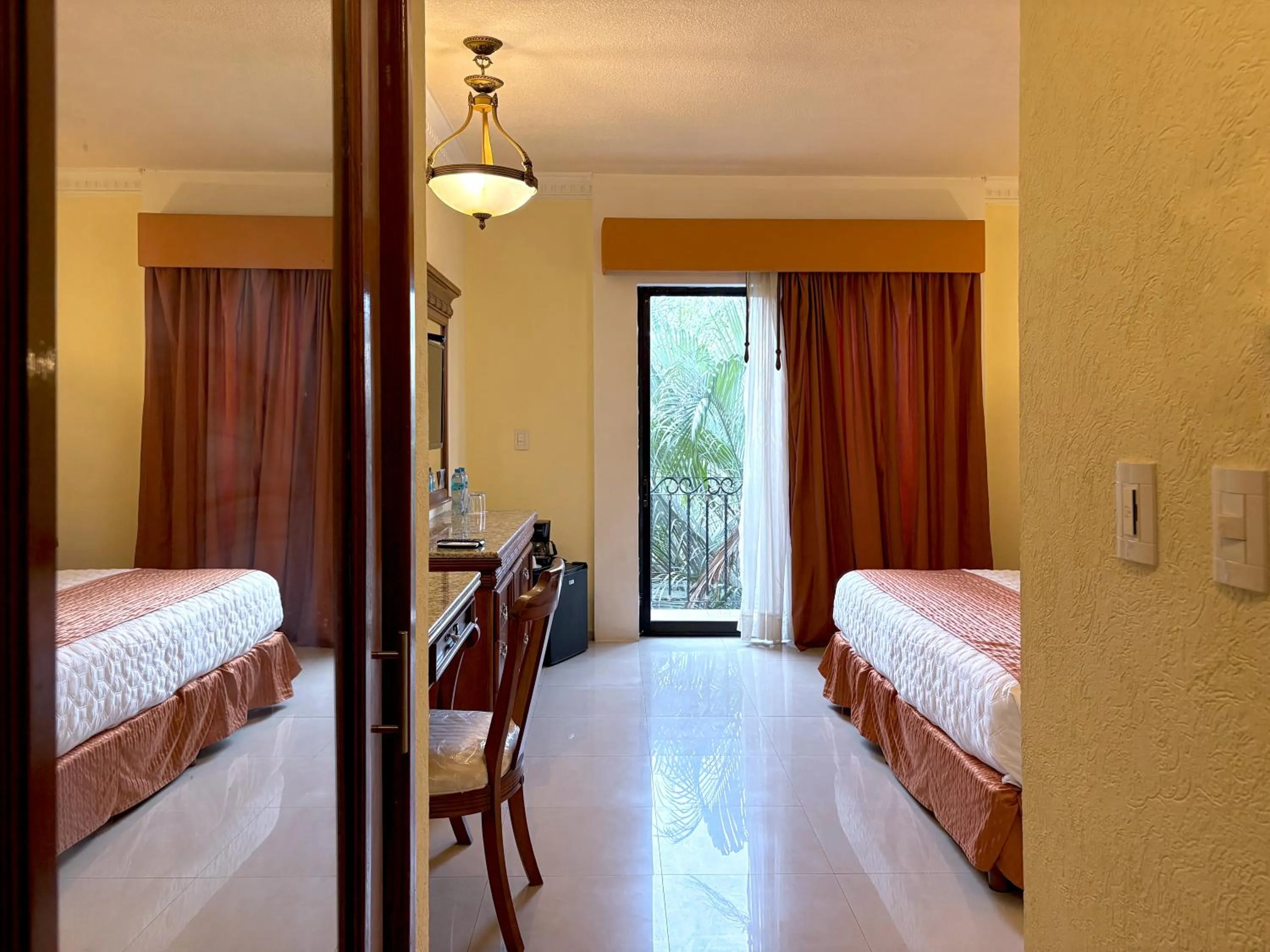 Photo of the whole room, Bed in Gran Real Yucatan