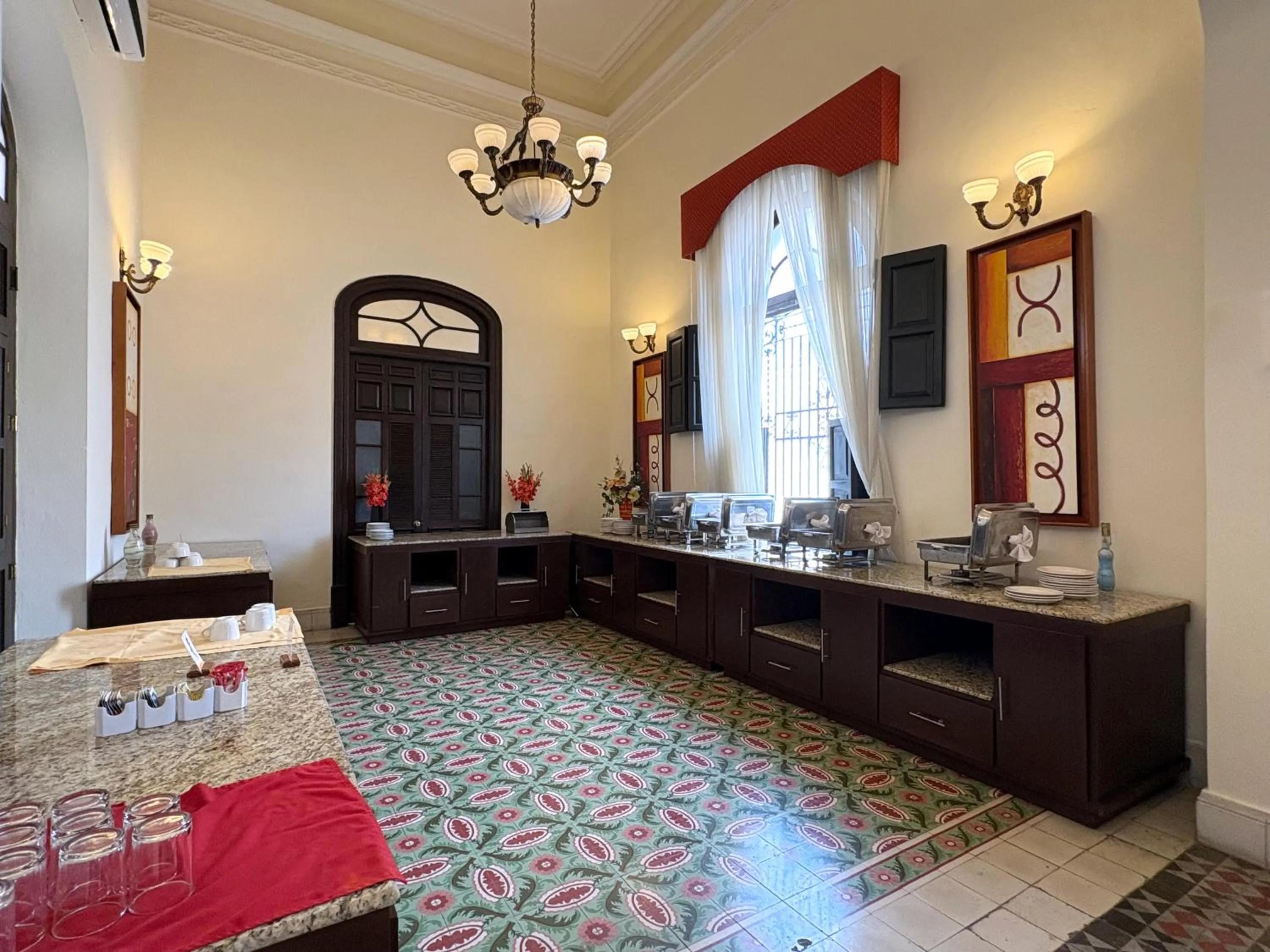 Restaurant/places to eat in Gran Real Yucatan