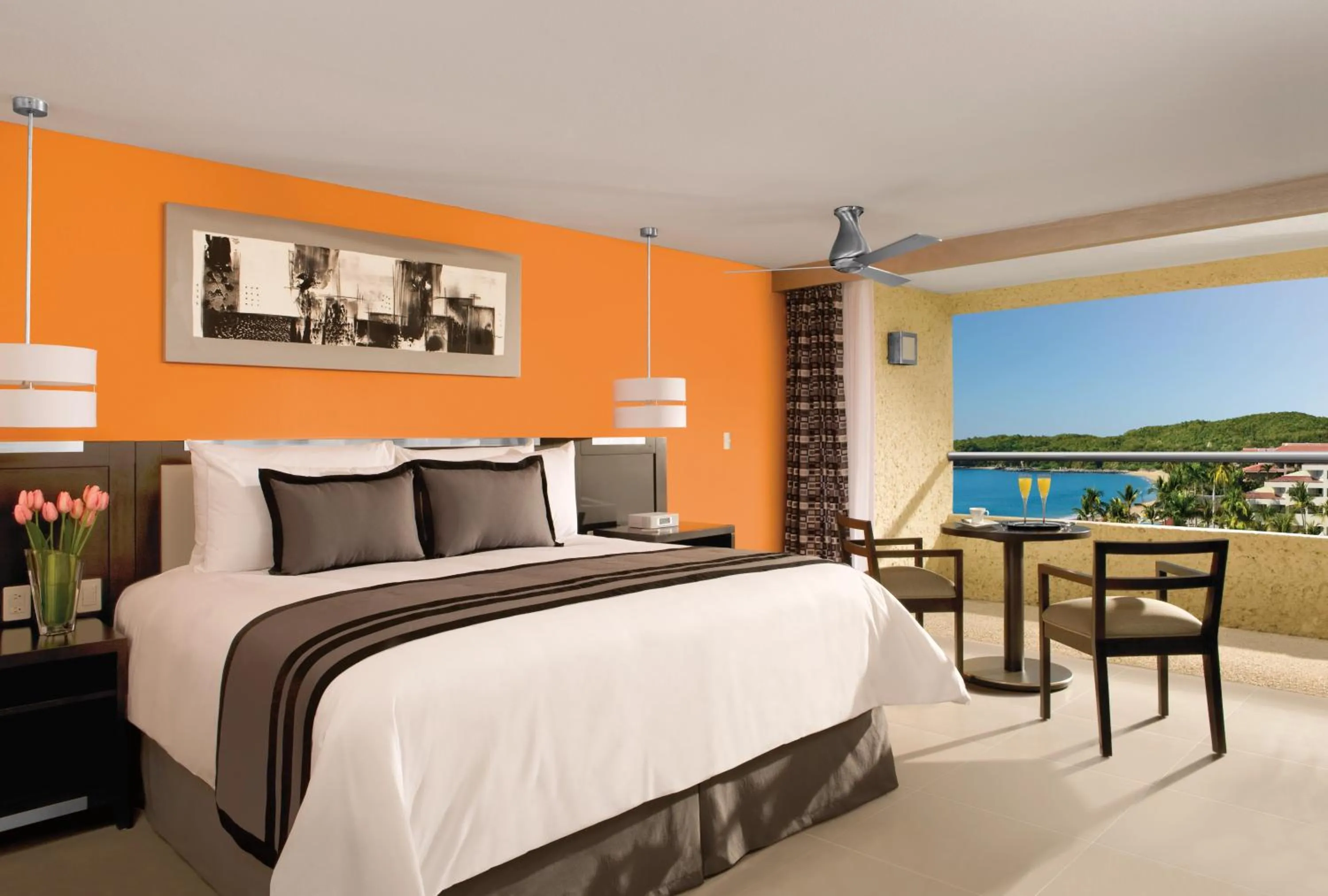 Photo of the whole room, Bed in Dreams Huatulco Resort & Spa