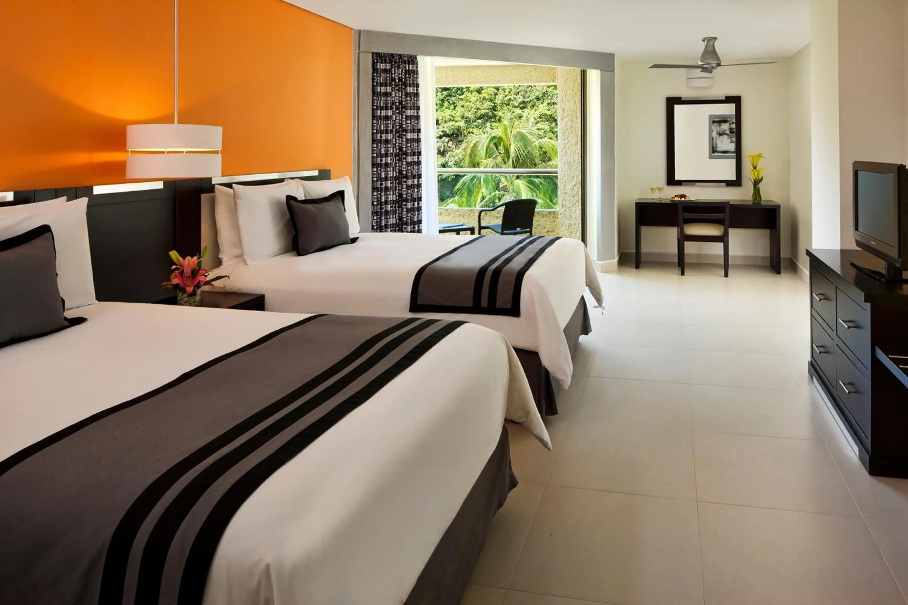 TV and multimedia, Bed in Dreams Huatulco Resort & Spa