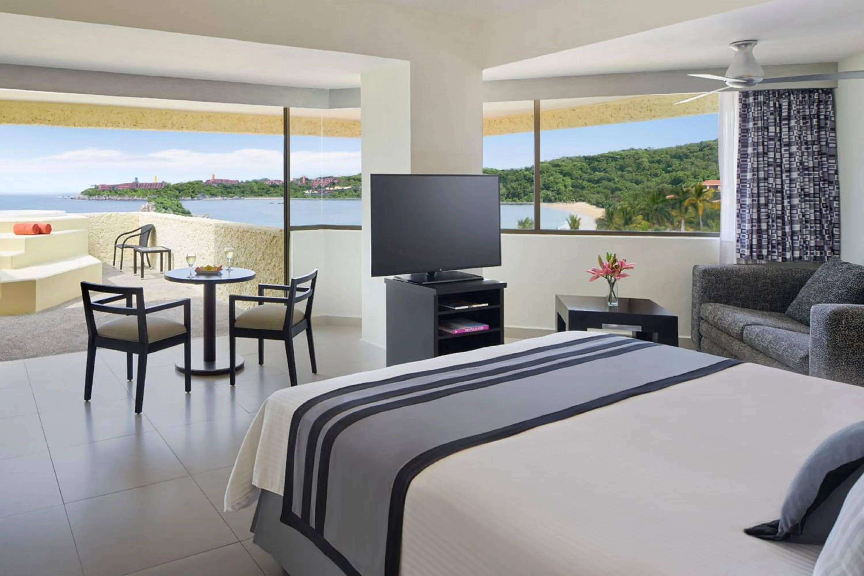 View (from property/room), Bed in Dreams Huatulco Resort & Spa