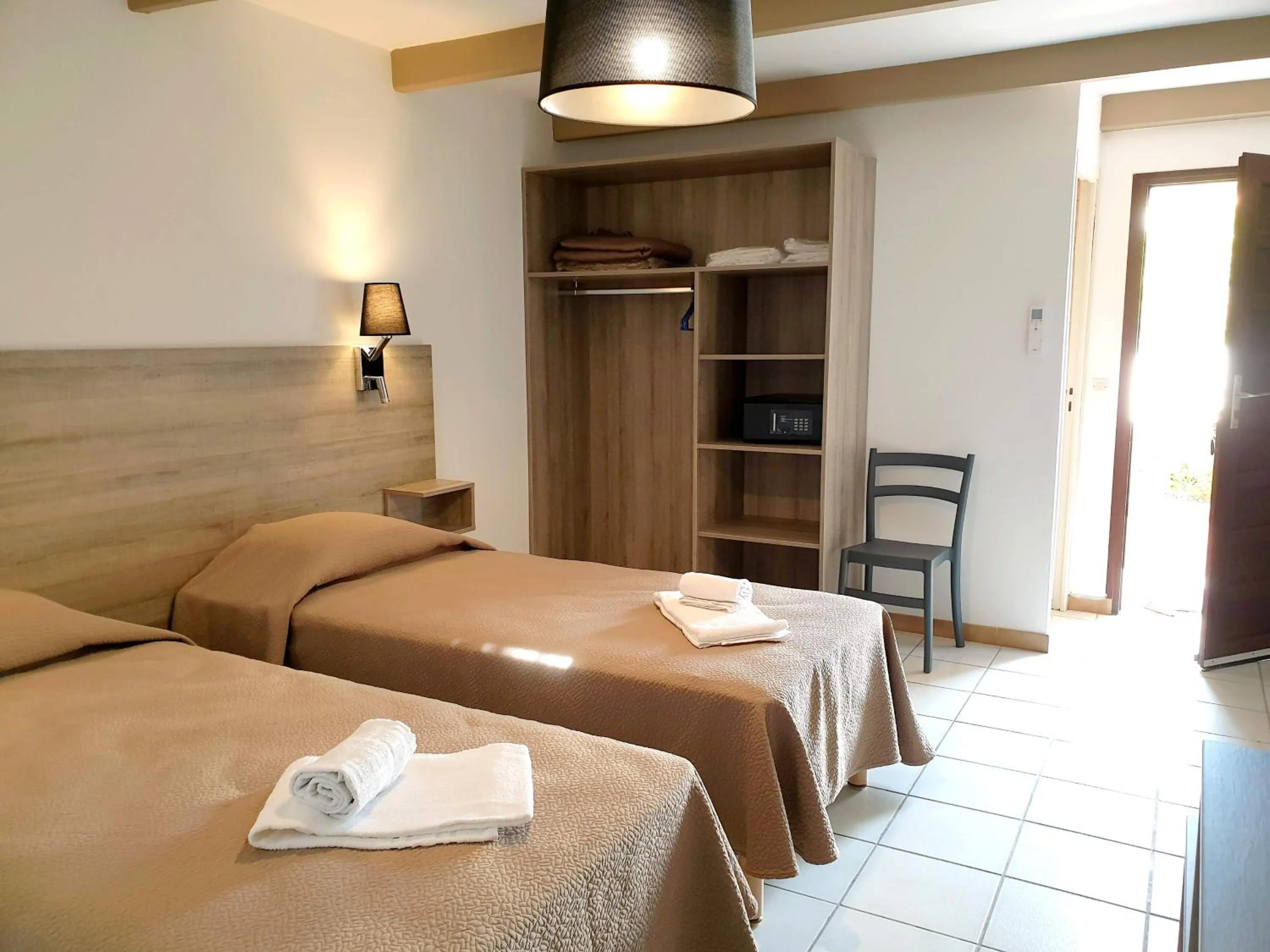 Bedroom, Bed in Hotel Olmuccio